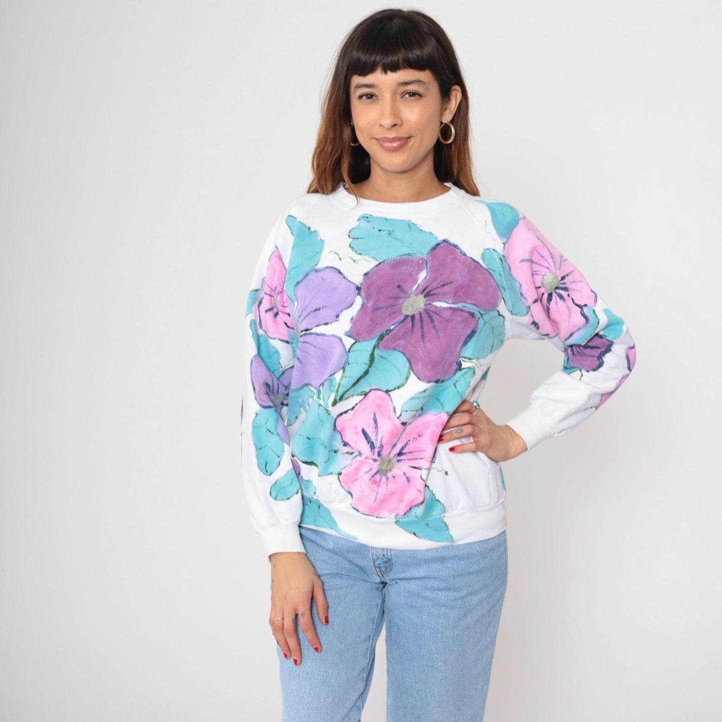 90s White Floral Sweatshirt Watercolor Purple Pink Blue Crew Neck Medium M