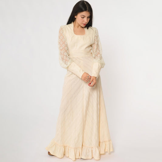 70s Cream Lace Maxi Dress Long Sleeve Scoop Neck Fitted Bodice Medium M