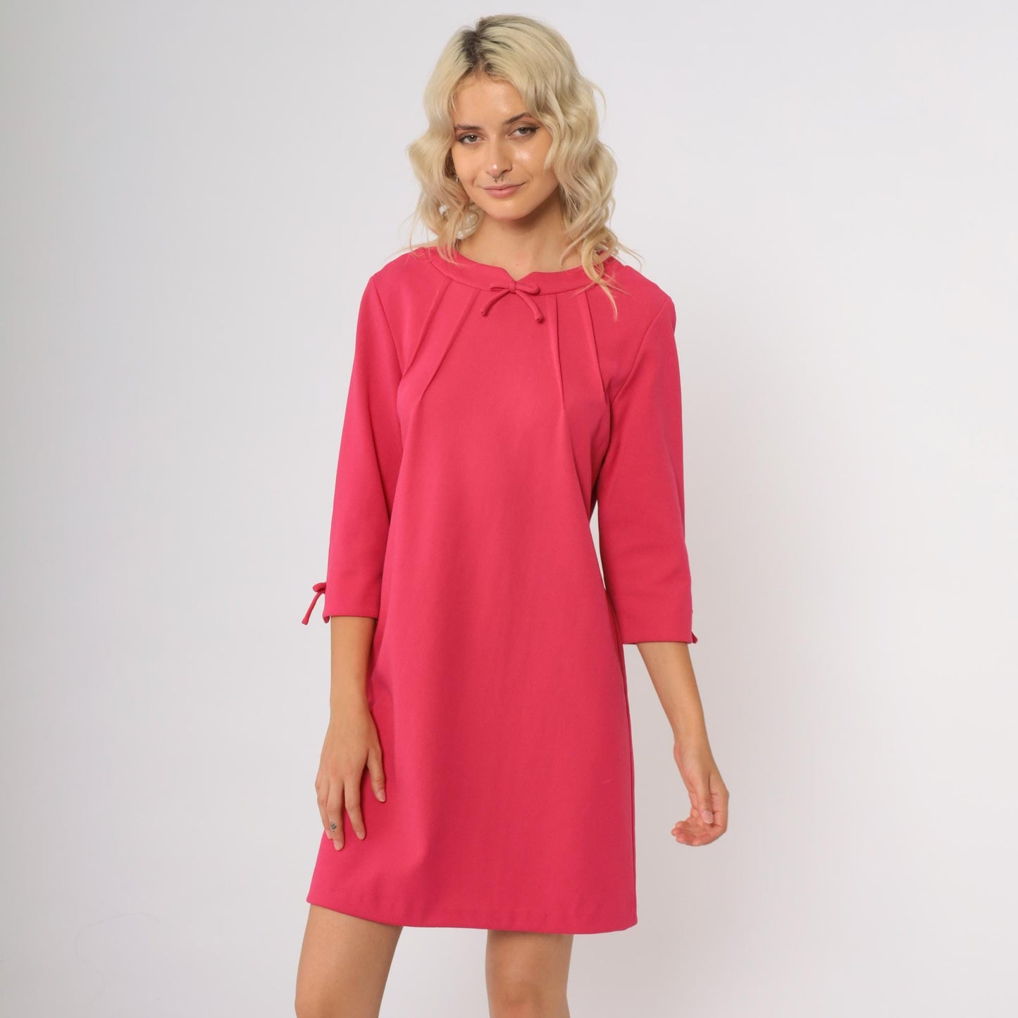 1960s Pink Mini Shift Dress Bow Tie Neck Drop Waist Short Sleeve Large L