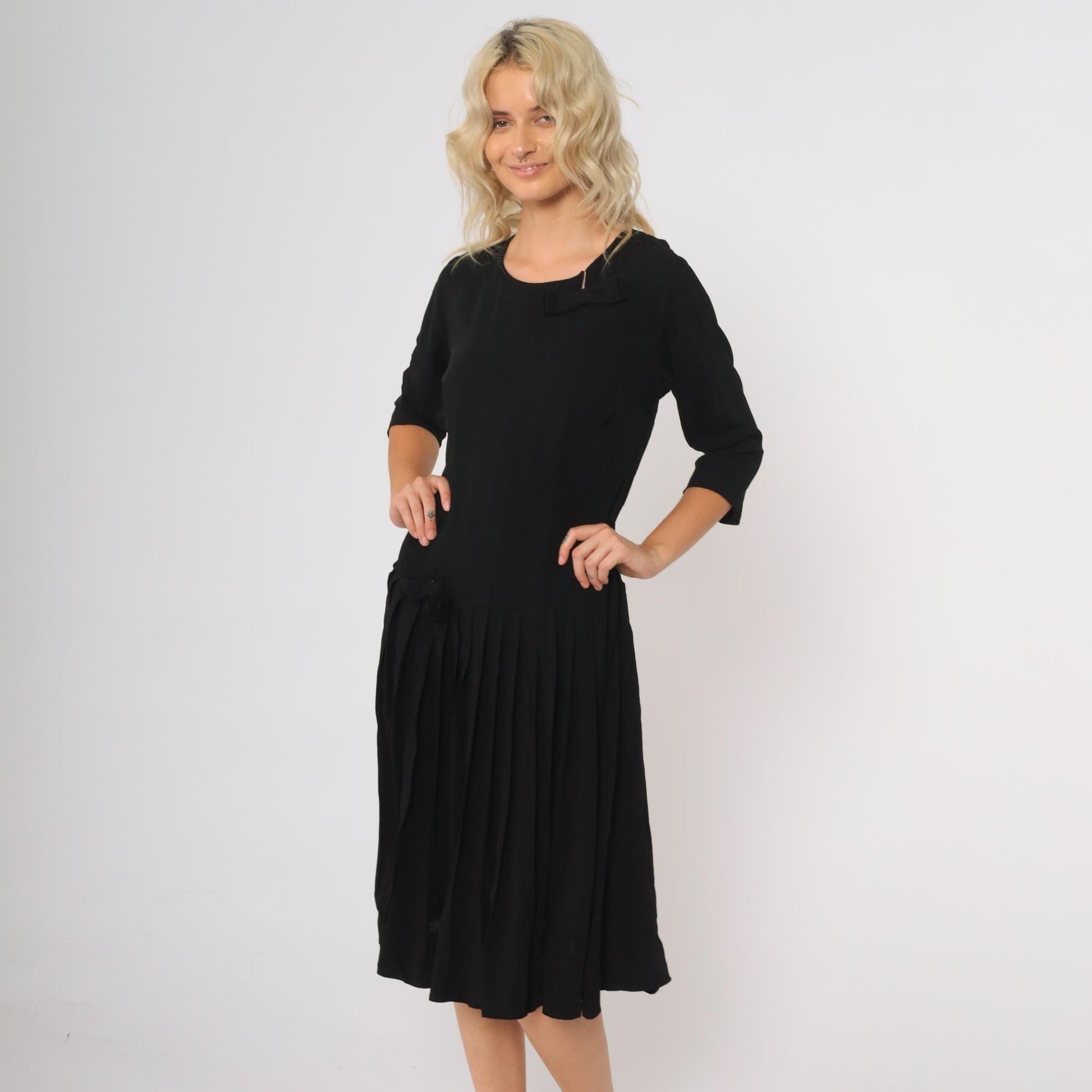 50s Black Pleated Midi Dress Drop Waist Bow Detail Round Neck Medium M