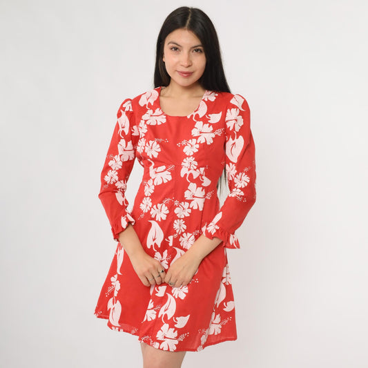 70s Hawaiian Hibiscus Floral Dress Red White Long Sleeve Ruffle Medium