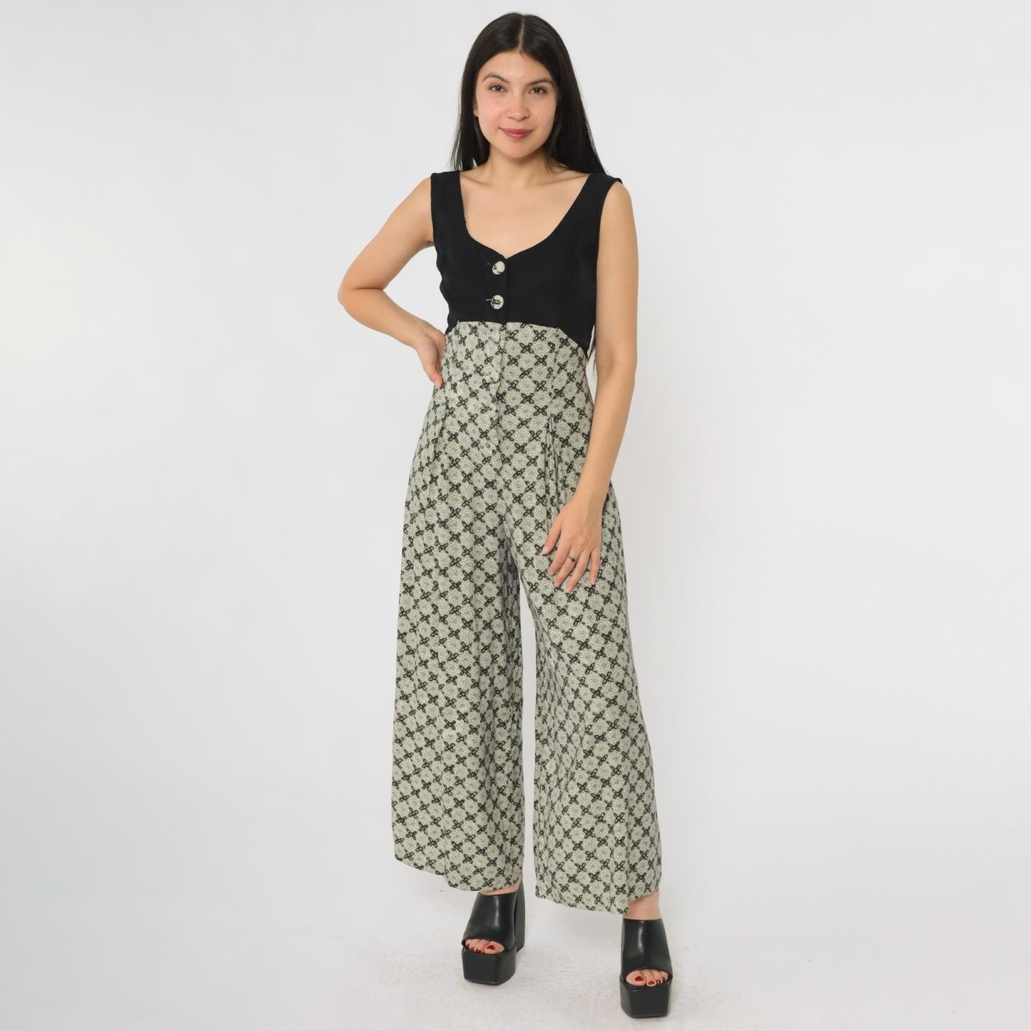 90s Alyn Paige Black Floral Jumpsuit Wide Leg V-Neck Rayon Small