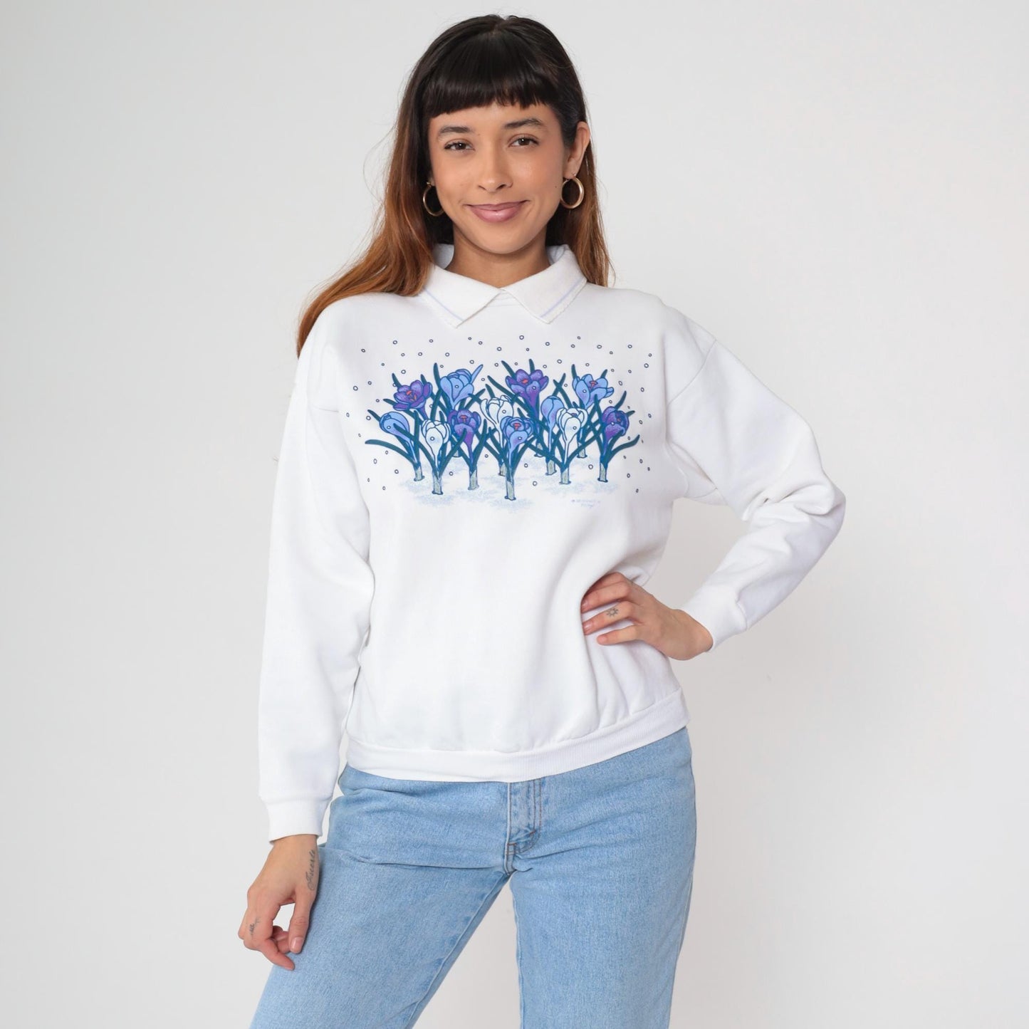 90s White Floral Puff Paint Collared Sweatshirt Medium M