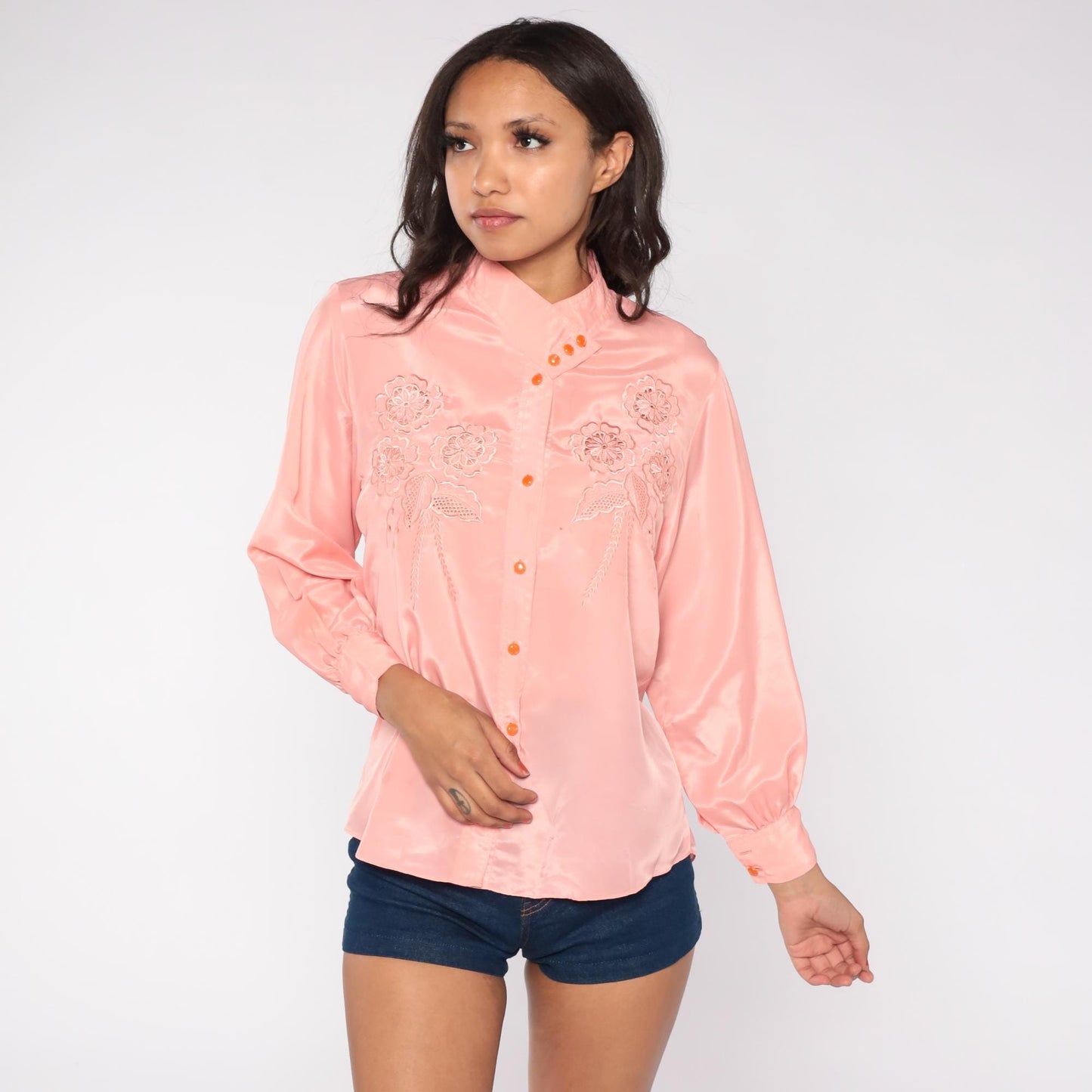 80s Pink Embroidered Cutwork Floral Blouse Button Down Collar Medium