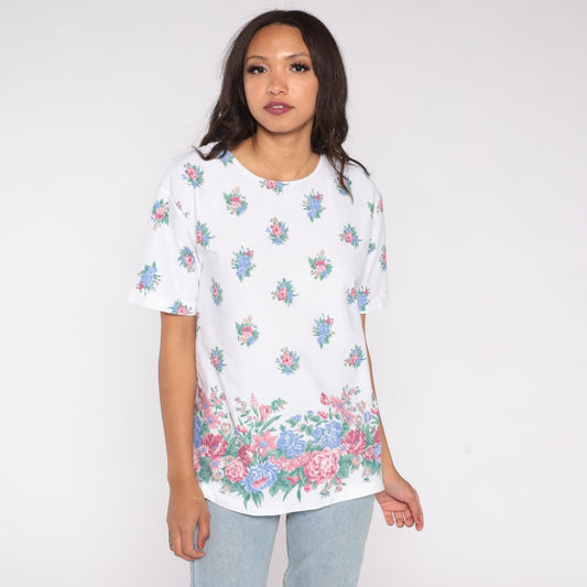 90s Katelyn Rose Floral T-Shirt White Pink Blue Cottage Garden Print Medium