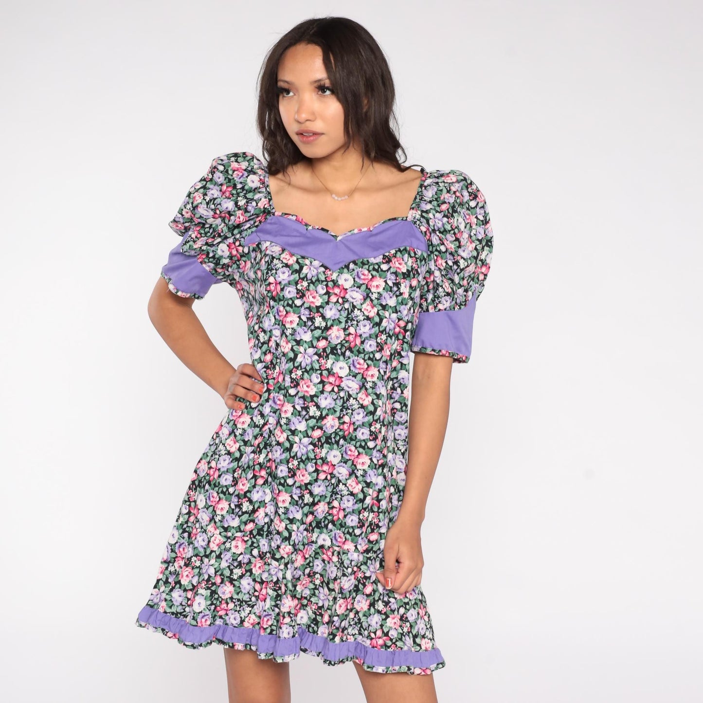 90s Floral Mini Dress Puff Sleeve Sweetheart Neckline Lilac Trim Cotton Large