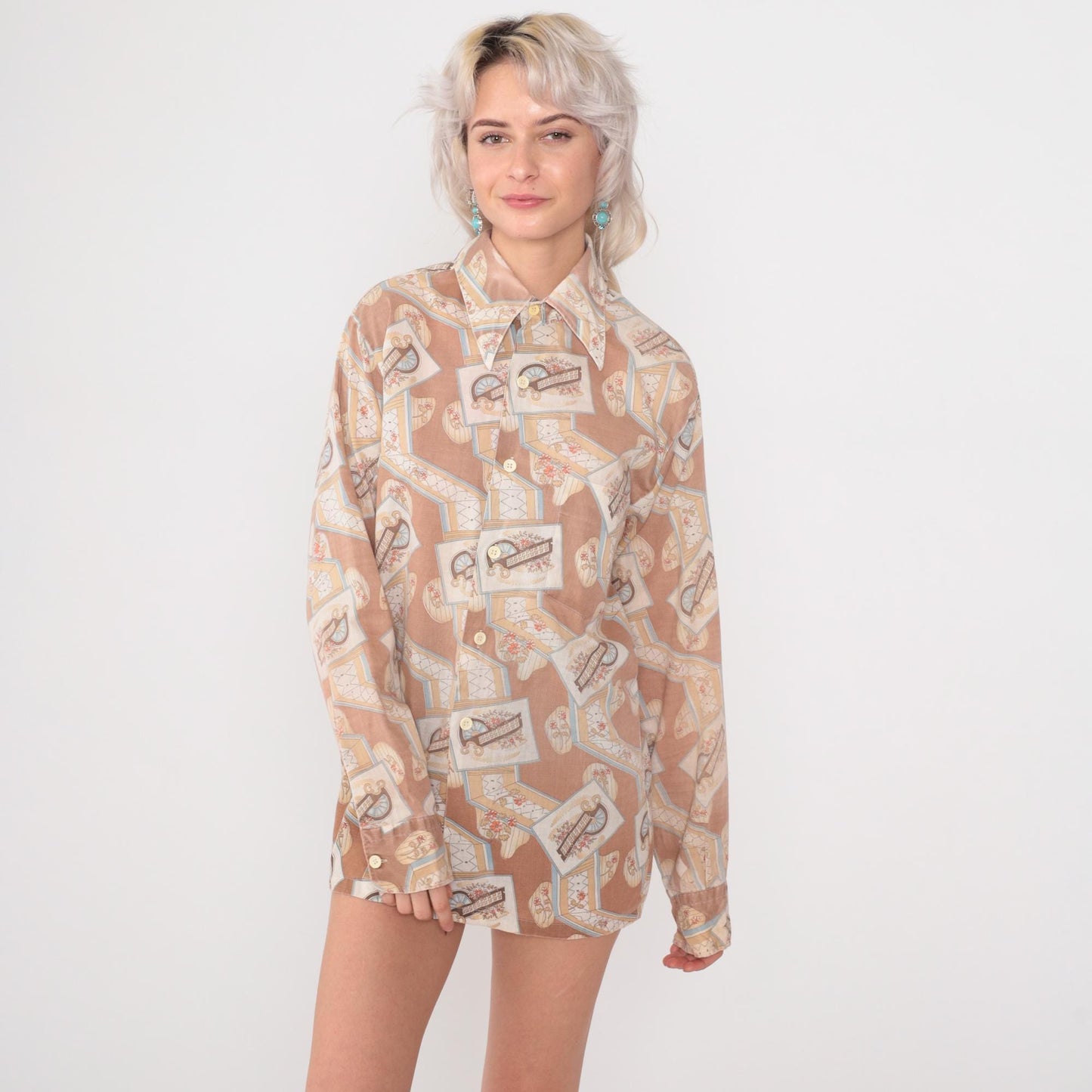 70s Garden Scene Button Down Blouse Peach Novelty Print Long Sleeve Medium