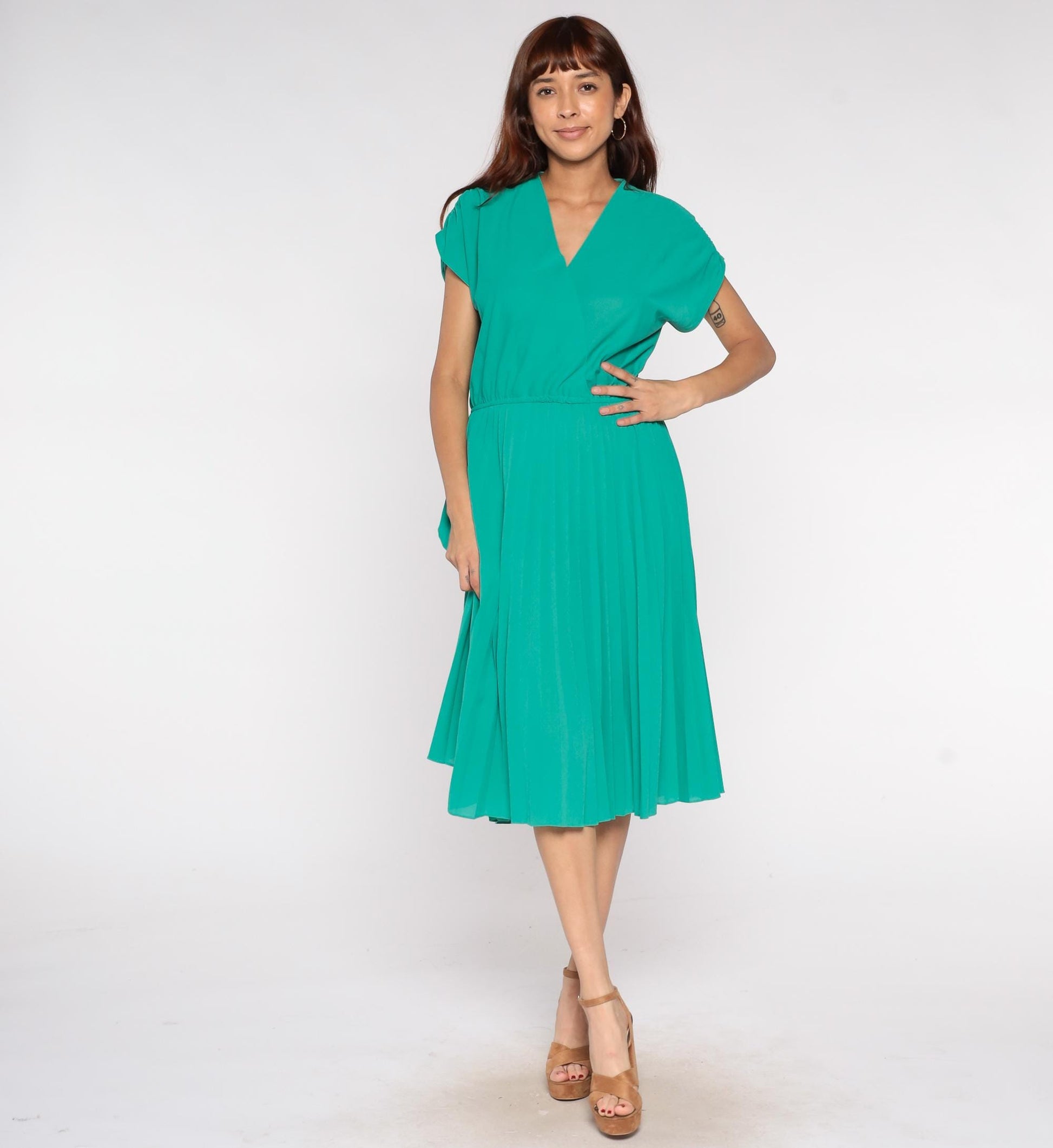 70s Emerald Green Pleated Midi Dress V Neck Dolman Sleeve Medium