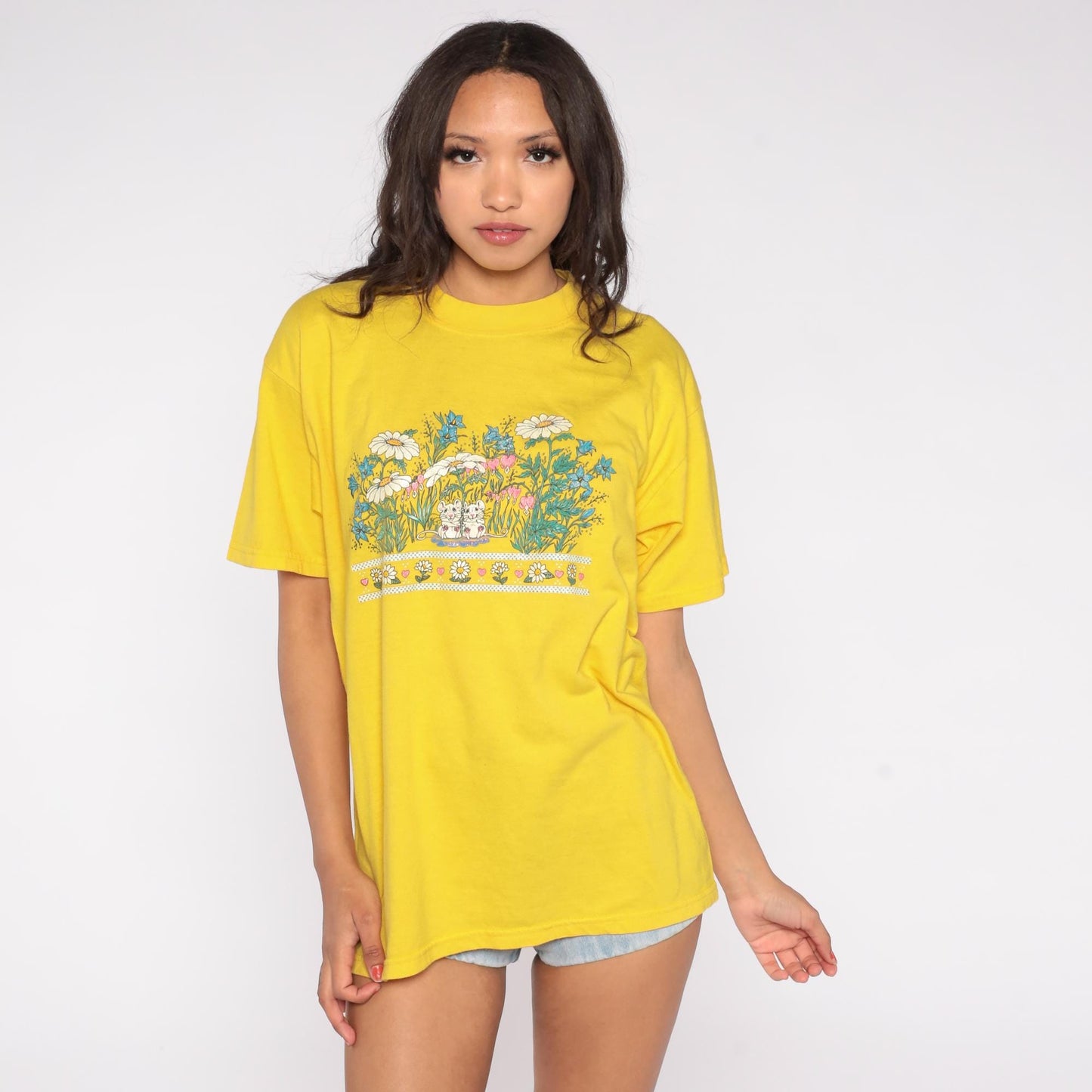 90s Gildan Yellow Mouse Daisy Floral Graphic T-Shirt Large L
