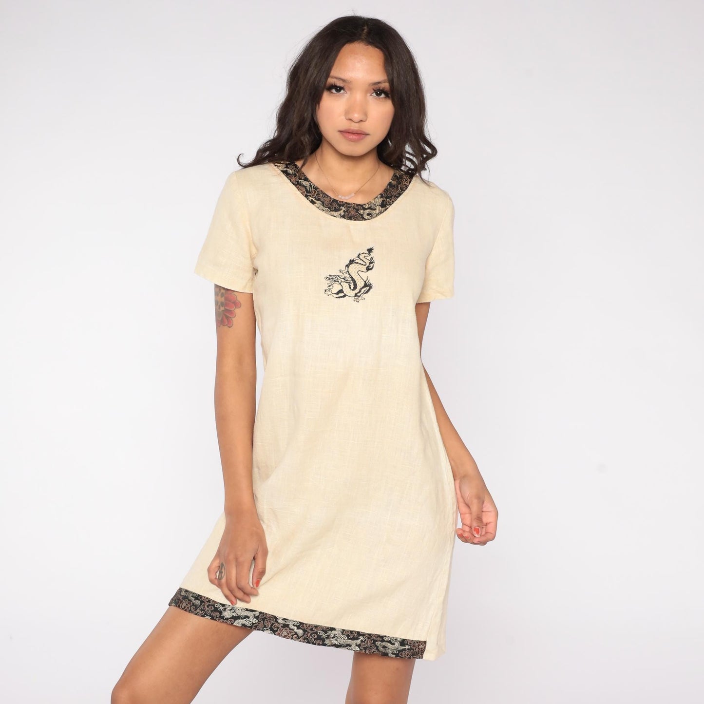 90s Mariko Beige Linen Dragon Embroidery Mini Dress Short Sleeve Medium M