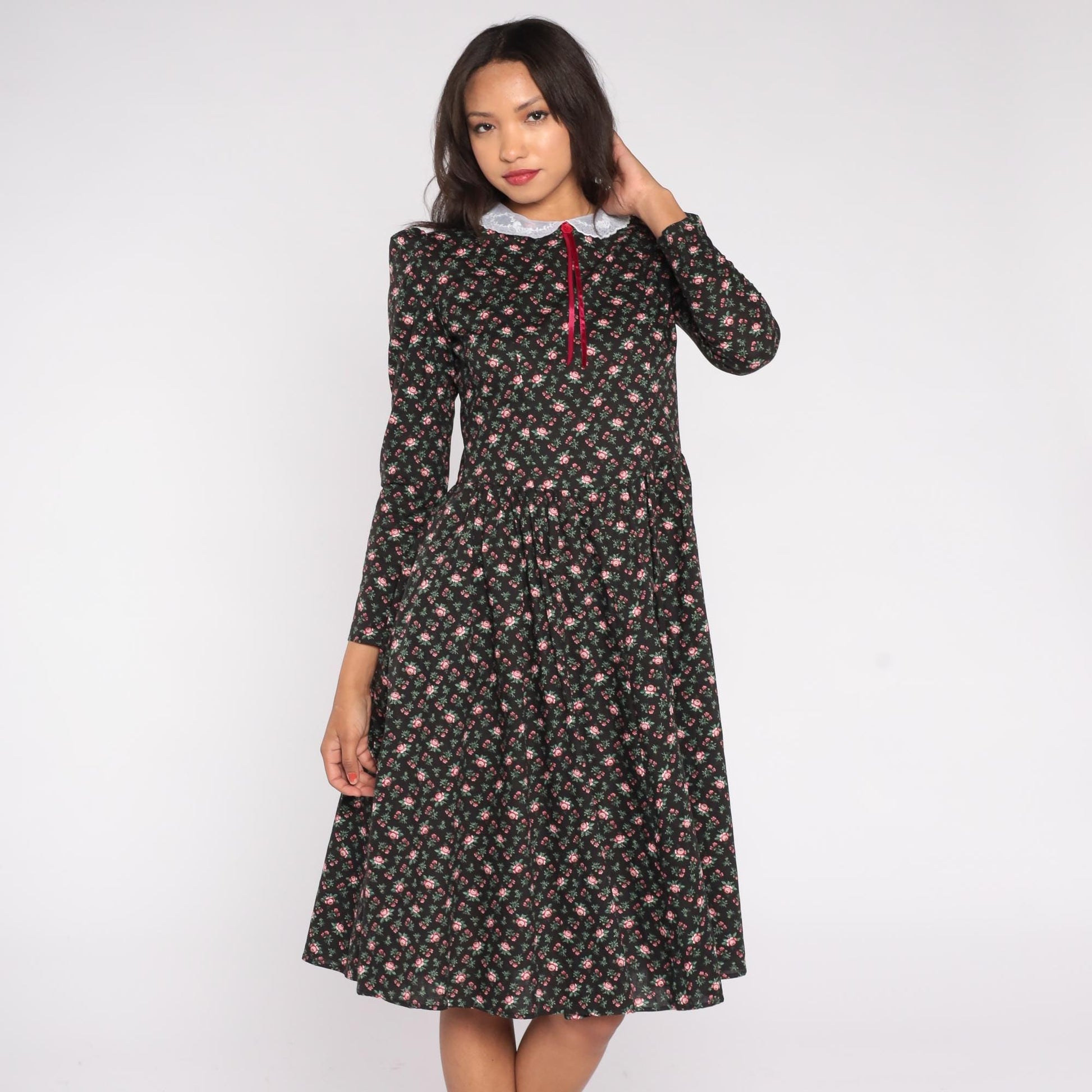70s Floral Prairie Dress Rose Print Black Lace Collar Midi Medium M