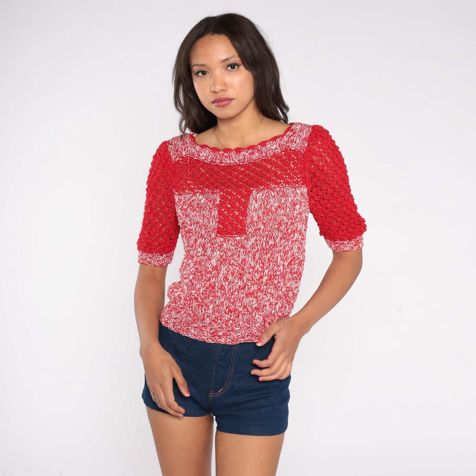 70s Red White Crochet Knit Sweater Short Sleeve Scalloped Trim Cropped Top Medium