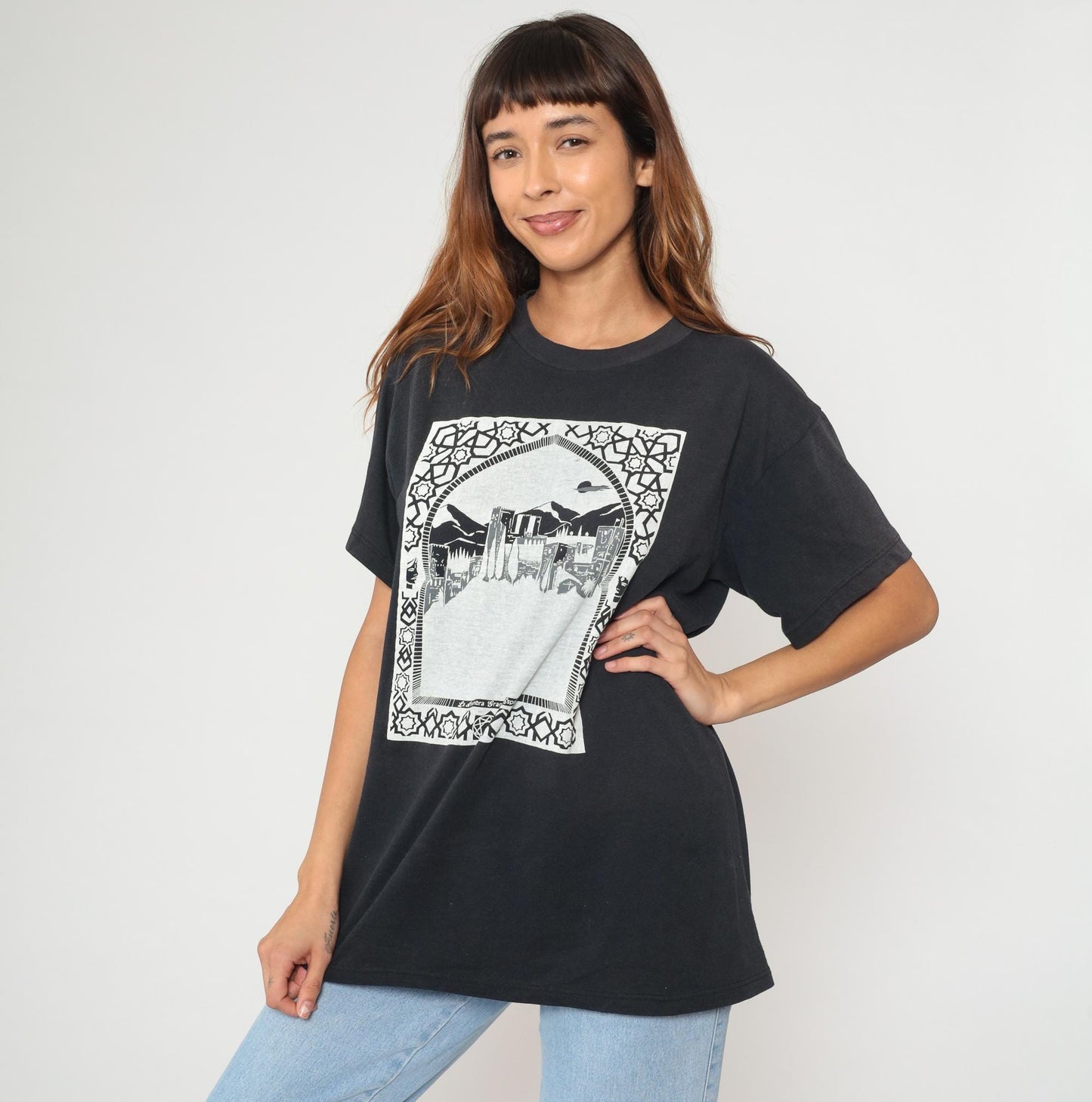 Y2K Spain Alhambra Granada Castle Graphic Tee Black White Small Medium