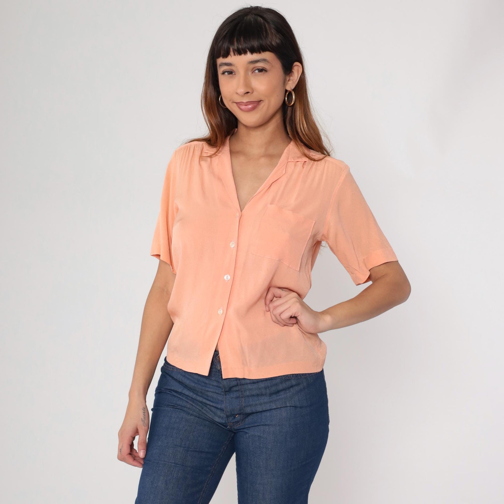 50s Peach Button-Down Blouse Rayon Blend V-Neck Short Sleeve Small