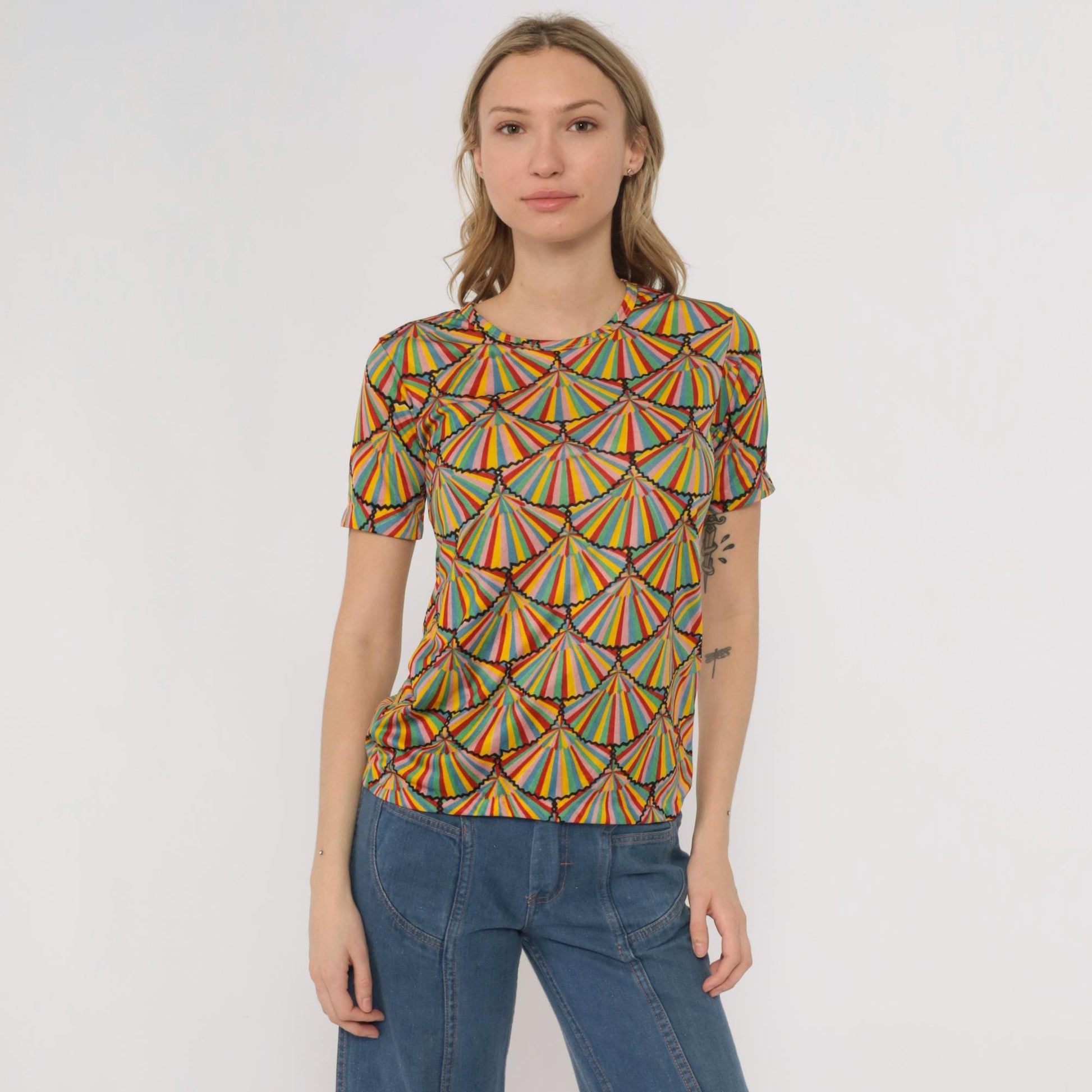 70s Helen Sue Rainbow Geometric Fan Print Nylon Tee Crew Neck Medium