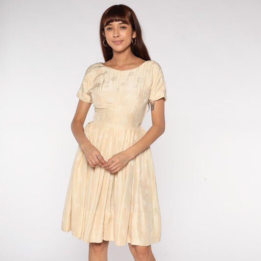 60s Cream Embroidered Floral Dress Short Sleeve Fit Flare Midi Extra Small XS