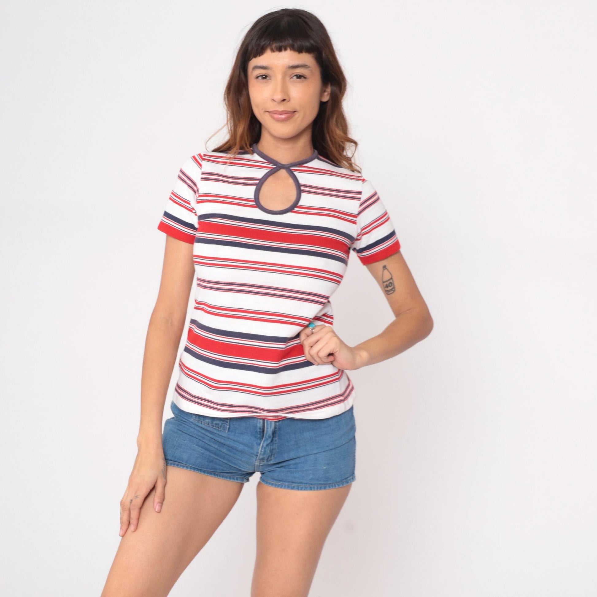60s Carol Brent Striped Knit Top Red White Navy Keyhole Cutout Small