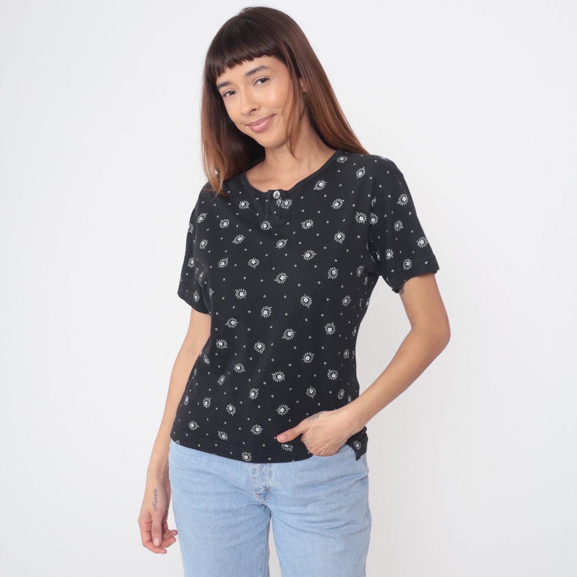90s Liz Sport Floral Henley Top Black White Flowers Butterflies Small