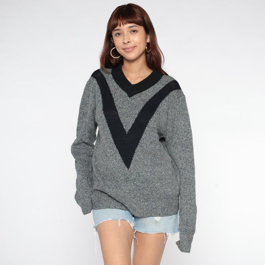 90s Forecast Chevron V-Neck Sweater Grey Black Trim Extra Large XL