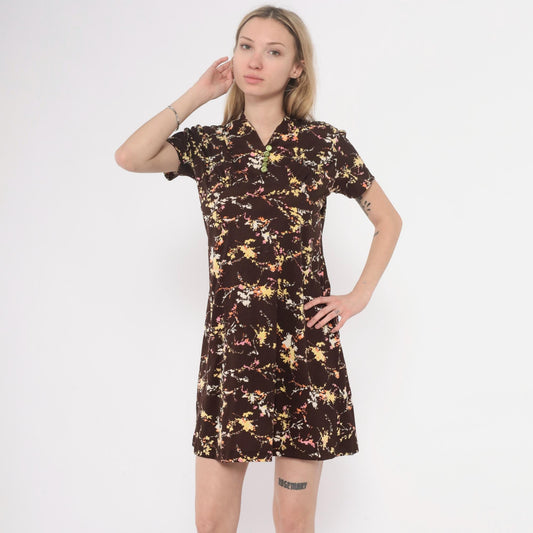 70s Brown Floral Mini Dress Collared Button Front A-Line Short Sleeve Medium M