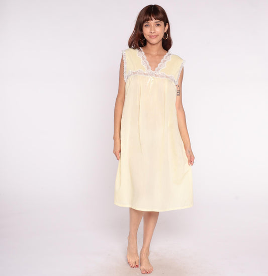 80s Pale Yellow Nightgown Empire Waist Lace V-Neck Babydoll Medium Large