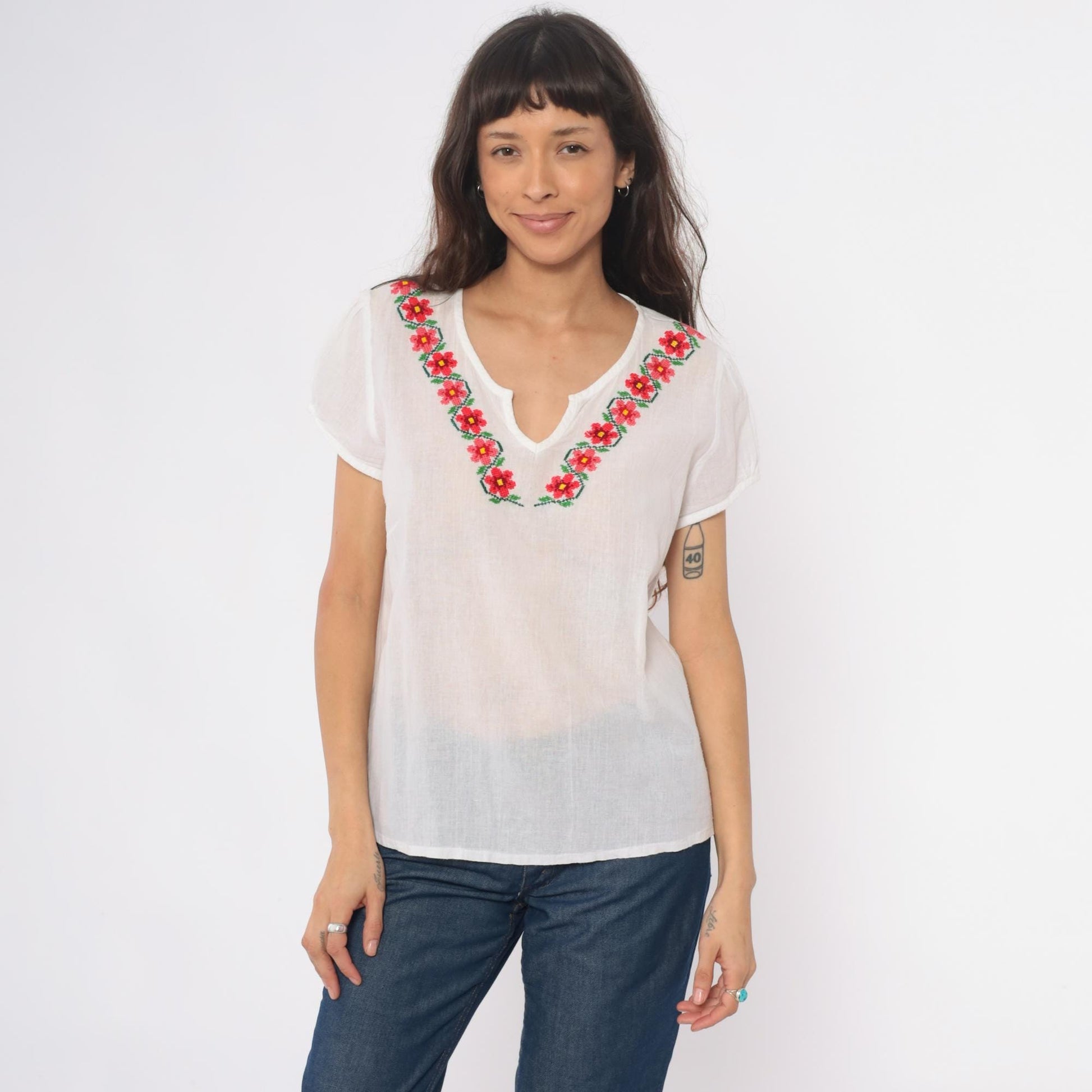 90s Mexican Embroidered Floral Blouse White Cotton V-Neck Peasant Top Large