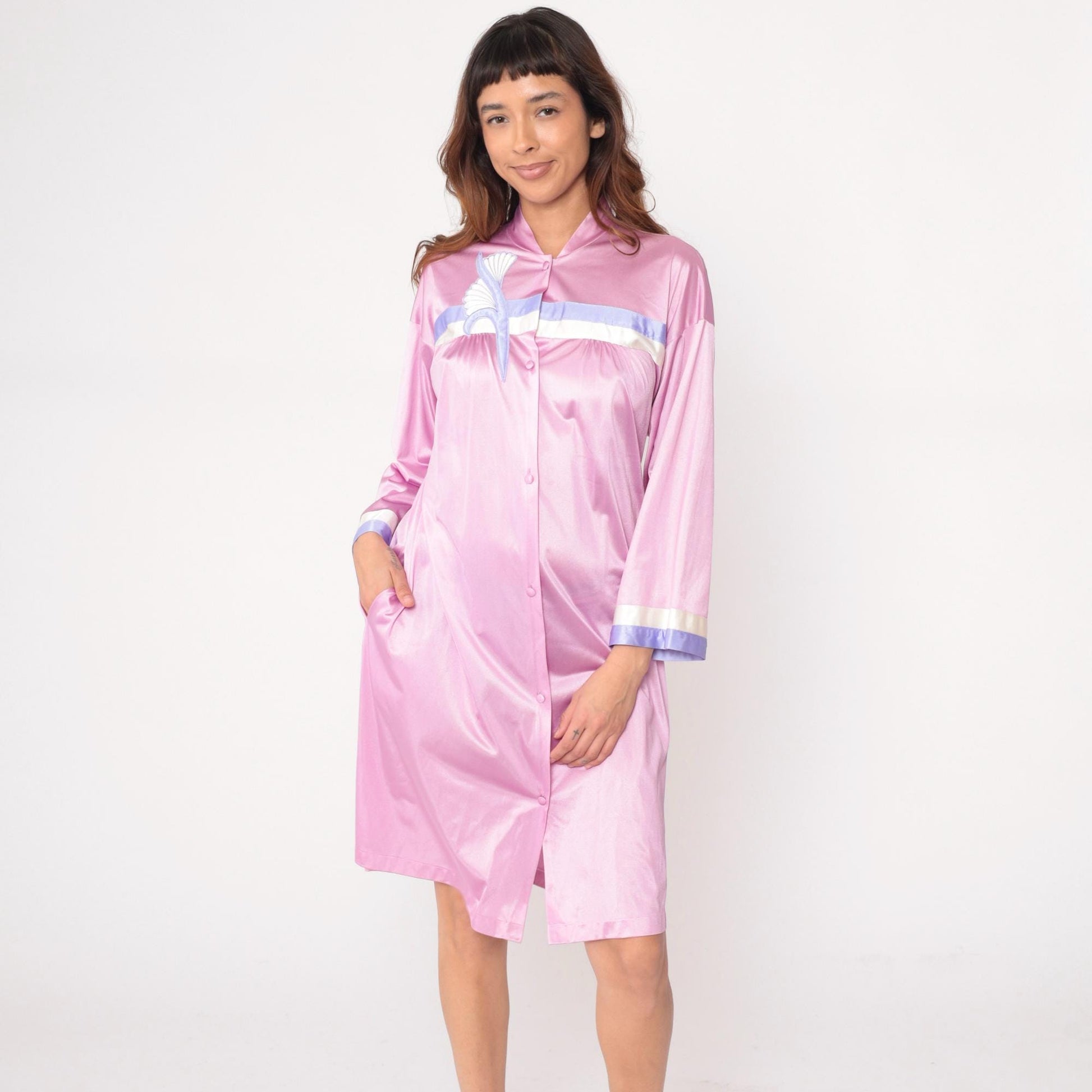 70s Vanity Fair Pink Nylon Robe Mandarin Collar Embroidered Bird Small