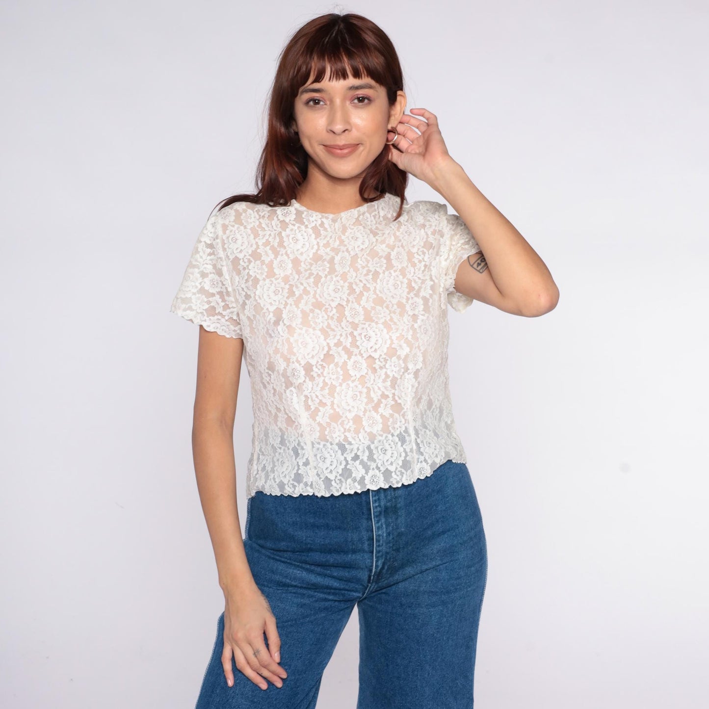 70s White Lace Blouse Floral Scalloped Short Sleeve Cropped Top Medium