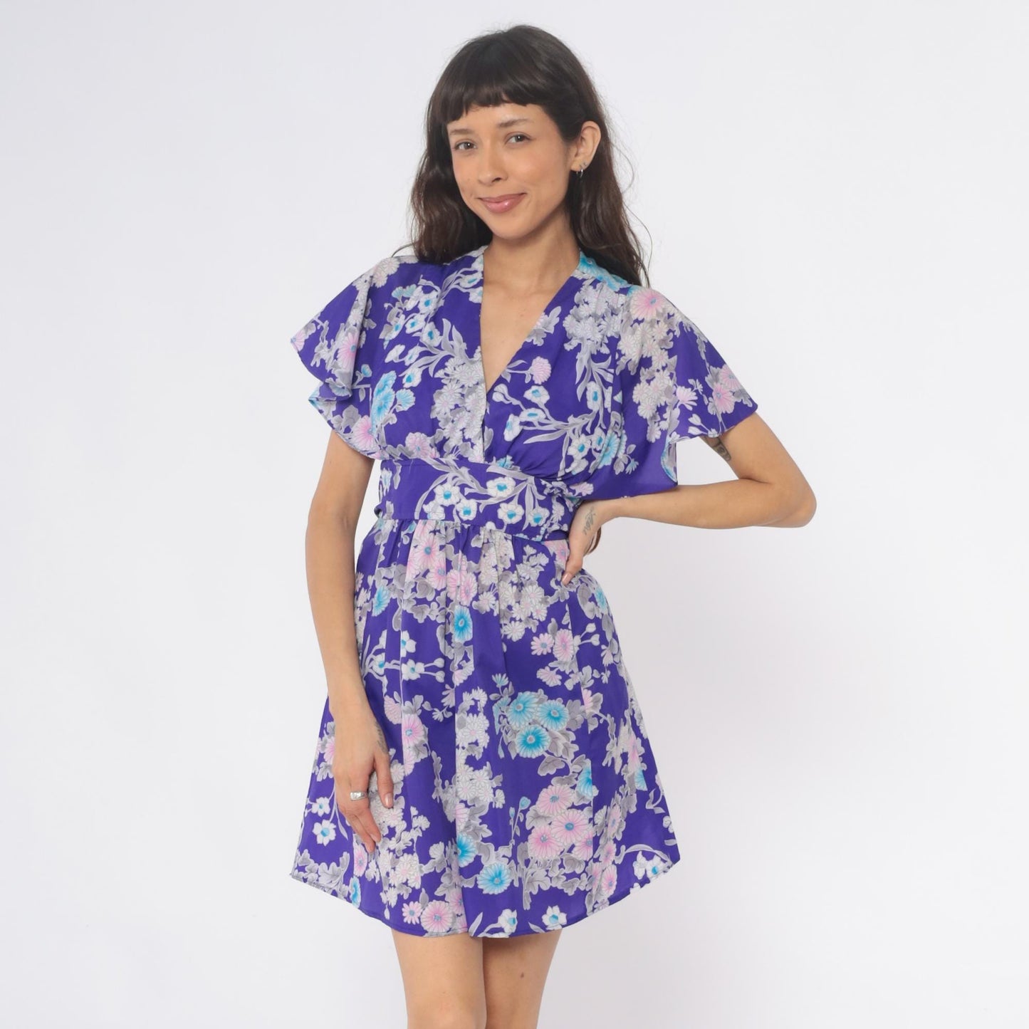 70s Purple Floral Wrap Dress Flutter Sleeve V-Neck Knee Length Small