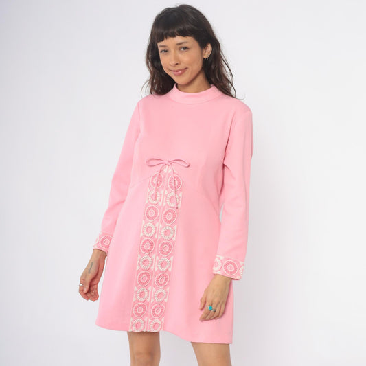 70s Pink Mini Shift Dress Long Sleeve Embroidered Mock Neck Large L