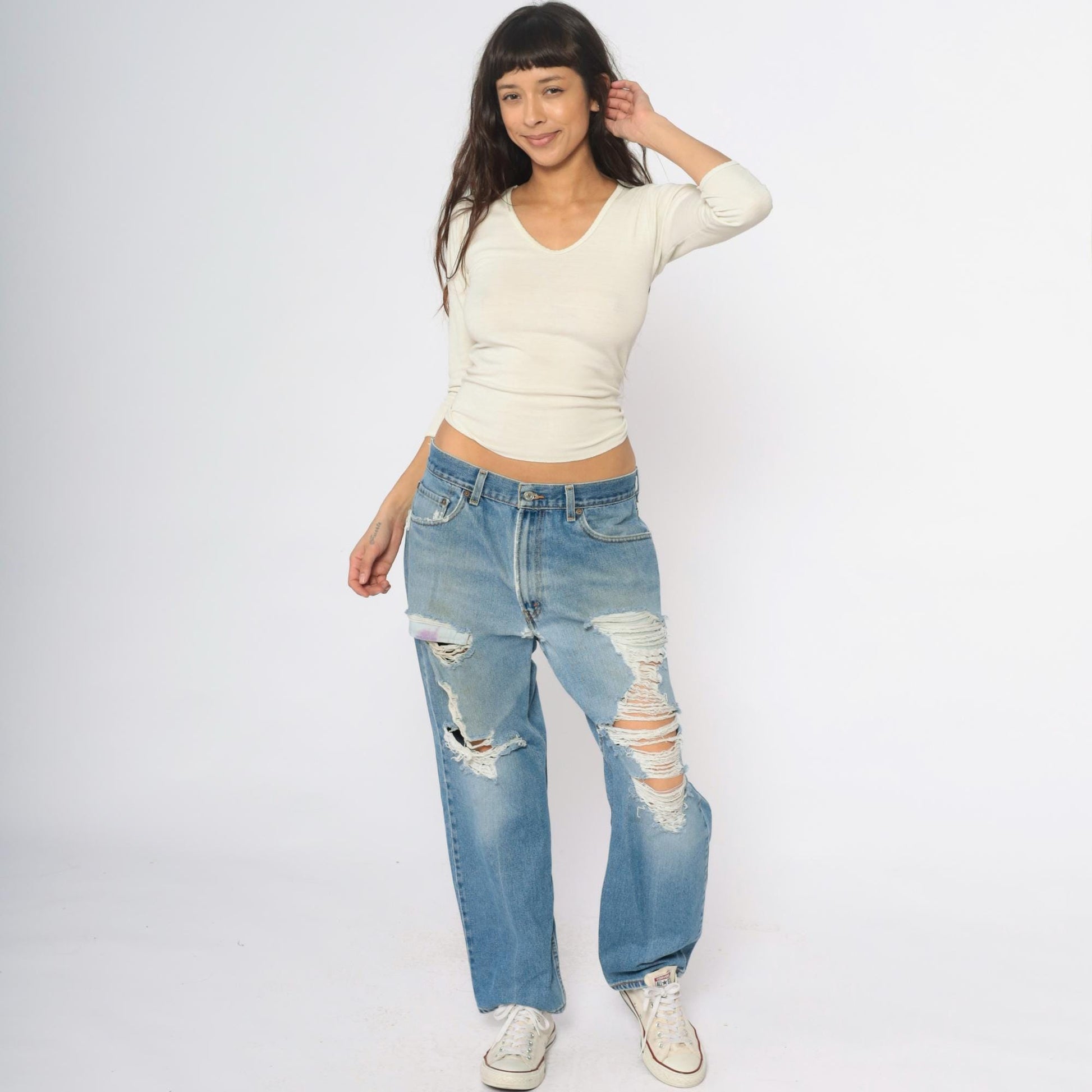 Y2K Levi's 550 Light Wash Distressed Jeans Ripped Thighs Relaxed Fit 34x29