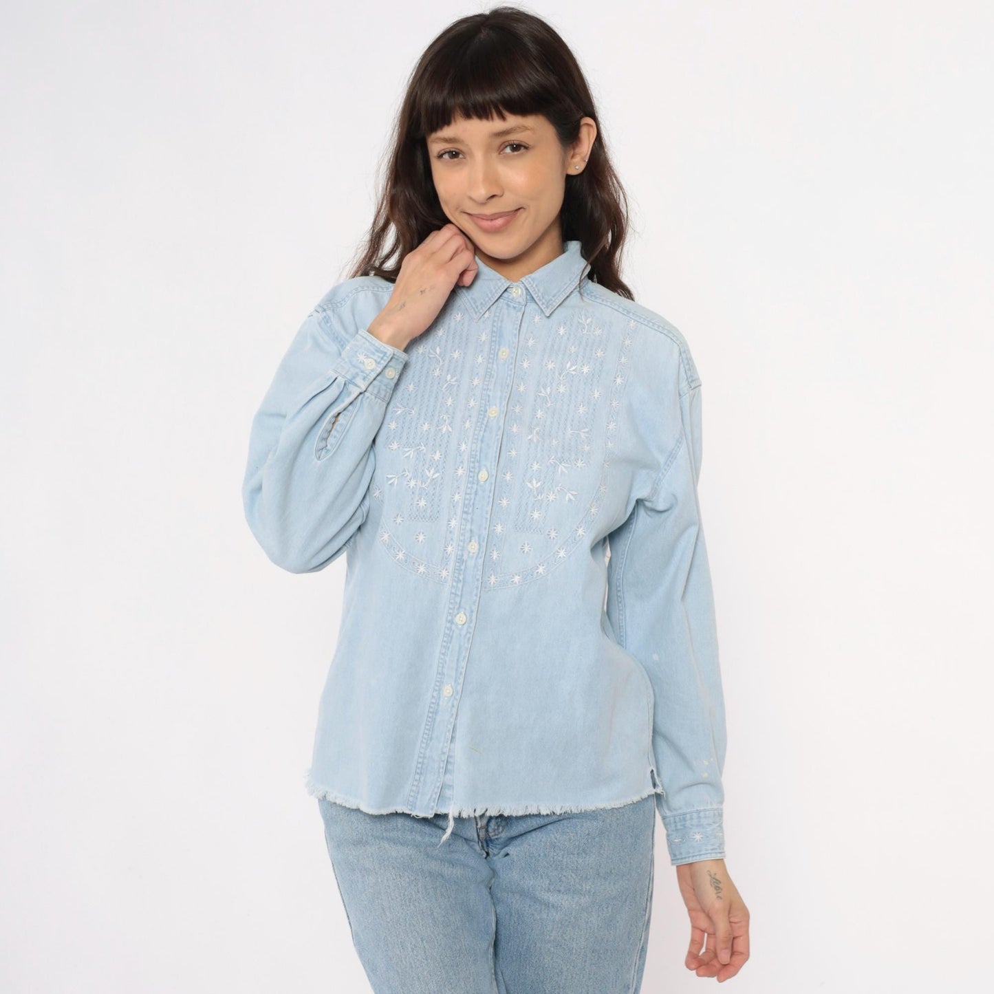 90s LL Bean Chambray Shirt Floral Embroidered Light Blue Cotton Small