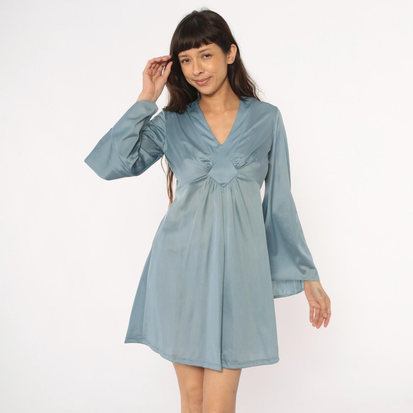 70s Powder Blue Mini Dress Bell Sleeve V Neck Empire Waist Medium M