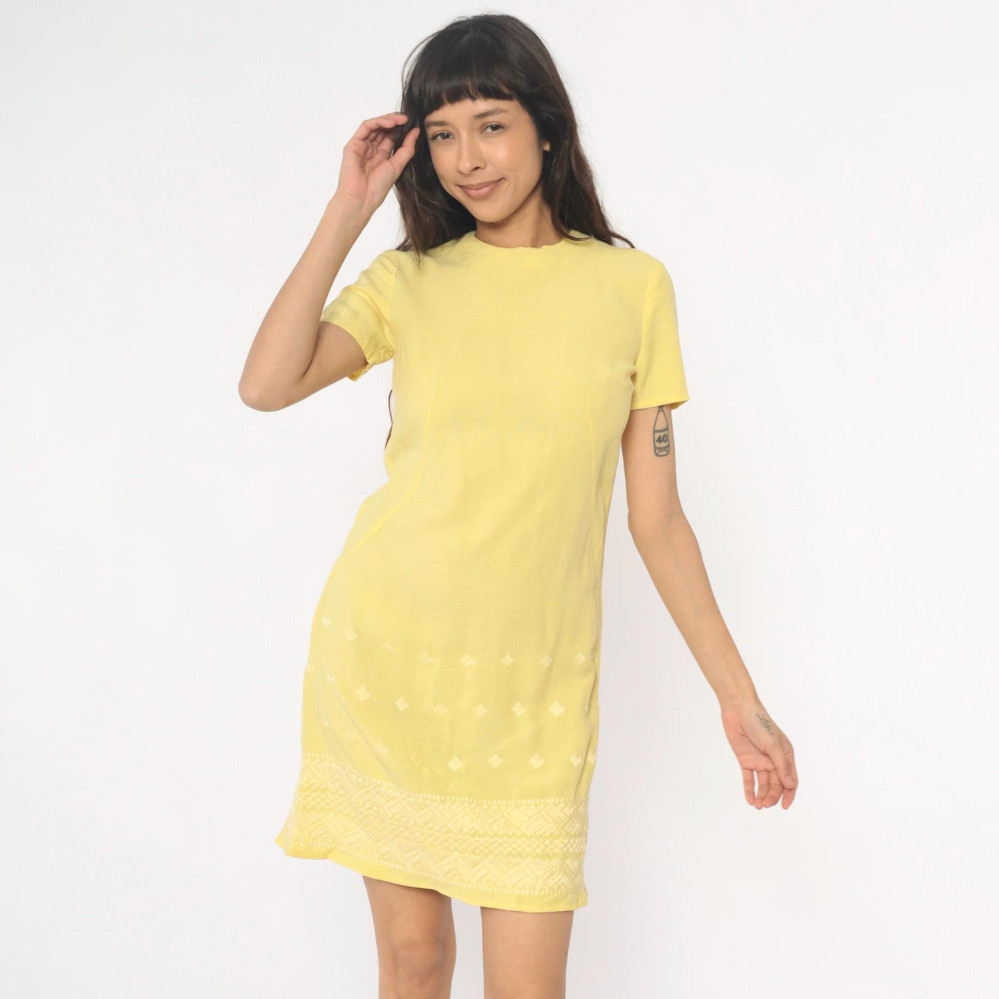 60s Yellow Mini Shift Dress Embroidered Geometric Border Short Sleeve Extra Small XS