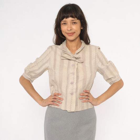 70s Cream Eyelet Blouse Puff Sleeve Bow Collar Button Front Small