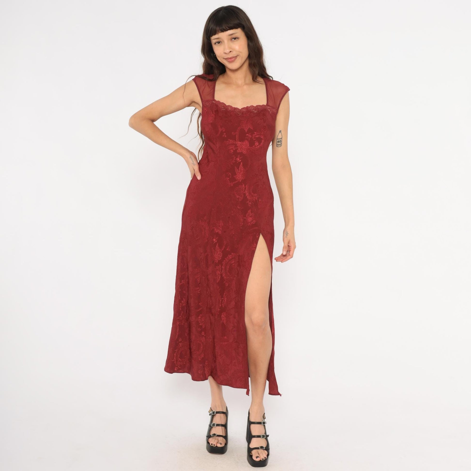 90s Victoria's Secret Burgundy Velvet Slip Dress Sweetheart Neckline Small S