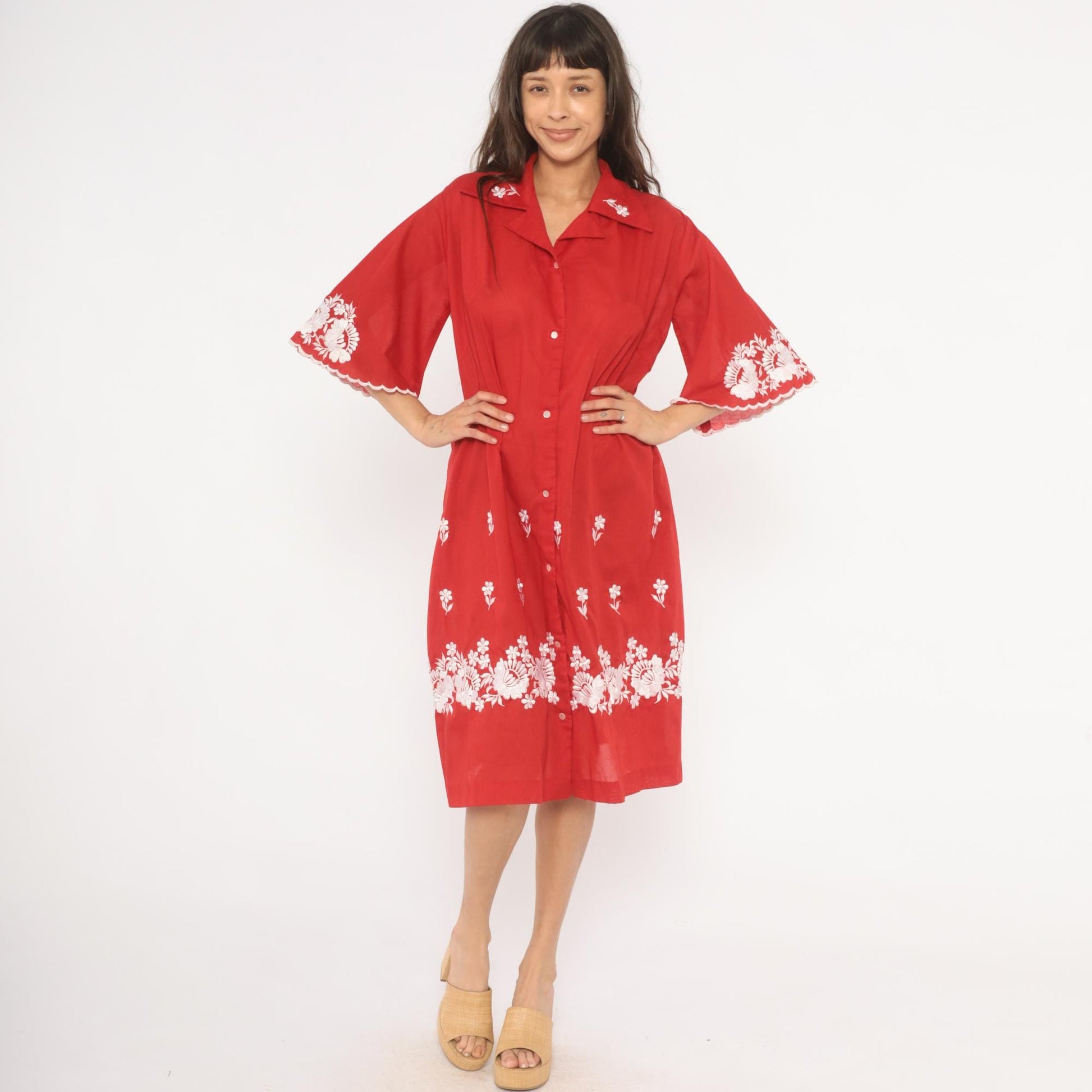 70s Red Floral Embroidered Shirt Dress White Cotton Button Front Knee Length Large L