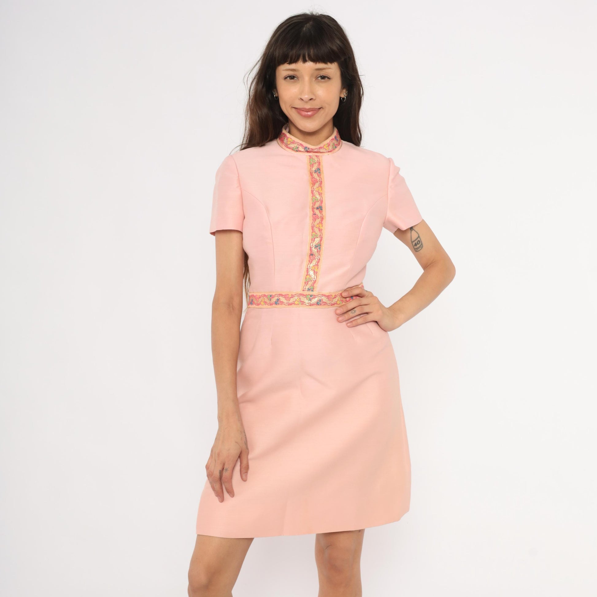 1960s Wool Silk Mandarin Collar Dress Pink Floral Embroidered Trim Knee-Length Small