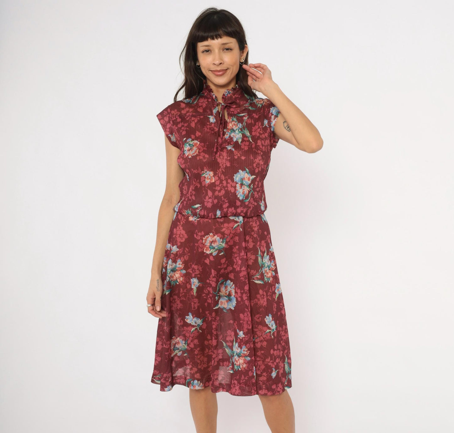 70s Queen's Row Burgundy Floral Midi Dress Cap Sleeve Tie Neck Medium Large