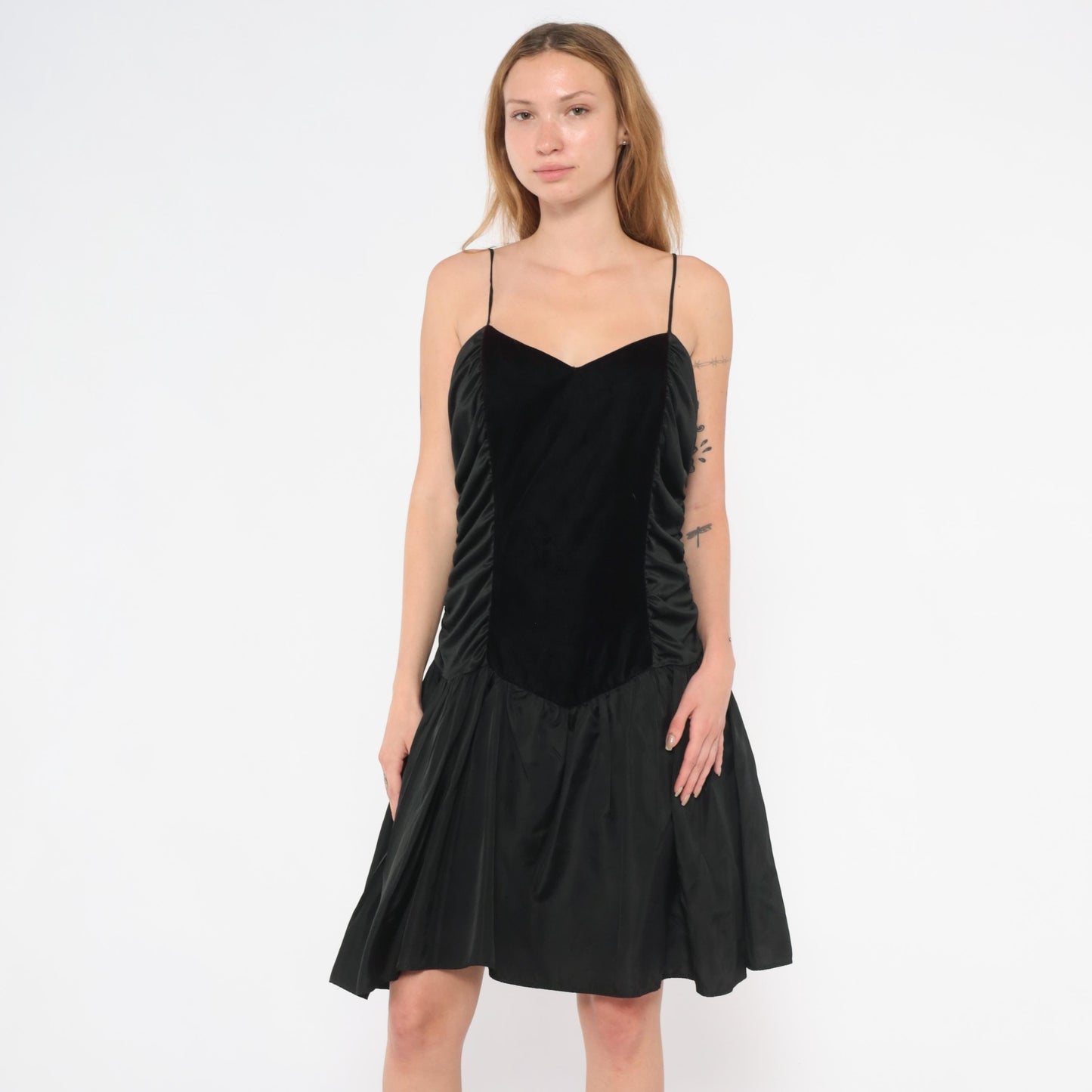 90s Black Velvet Party Dress Drop Waist Sweetheart Neckline Knee Length Large L
