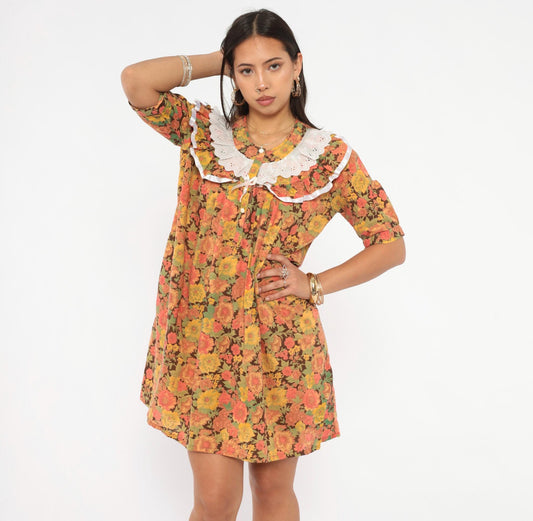 70s Floral Cotton Shift Dress Eyelet Lace Collar Brown Garden Print Mini Medium M