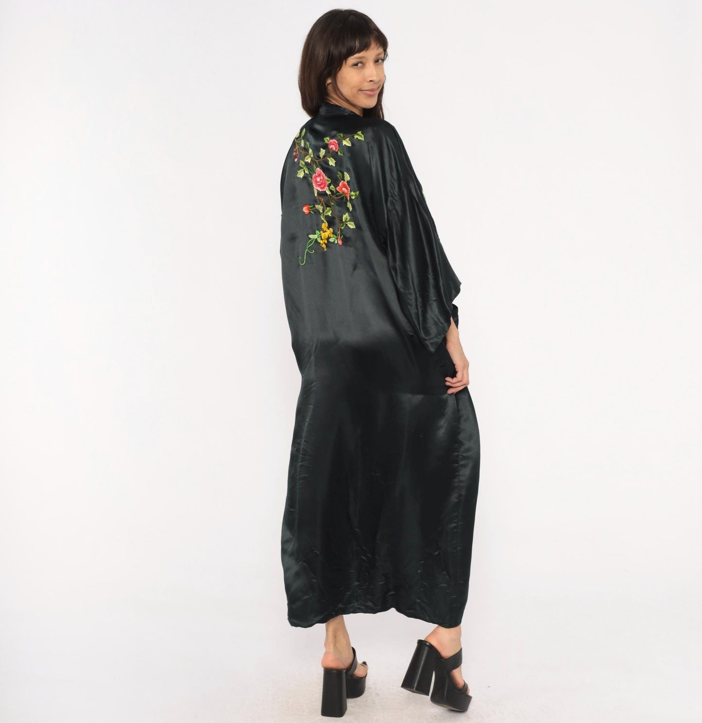 80s Xiangshan Yiyuan Black Silk Kimono Robe Embroidered Floral Maxi Extra Large