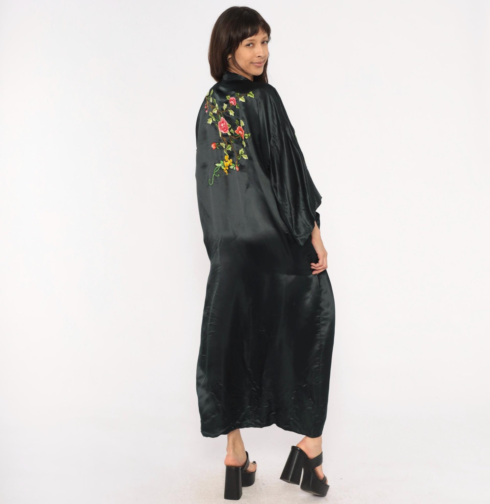 80s Xiangshan Yiyuan Black Silk Kimono Robe Embroidered Floral Maxi Extra Large