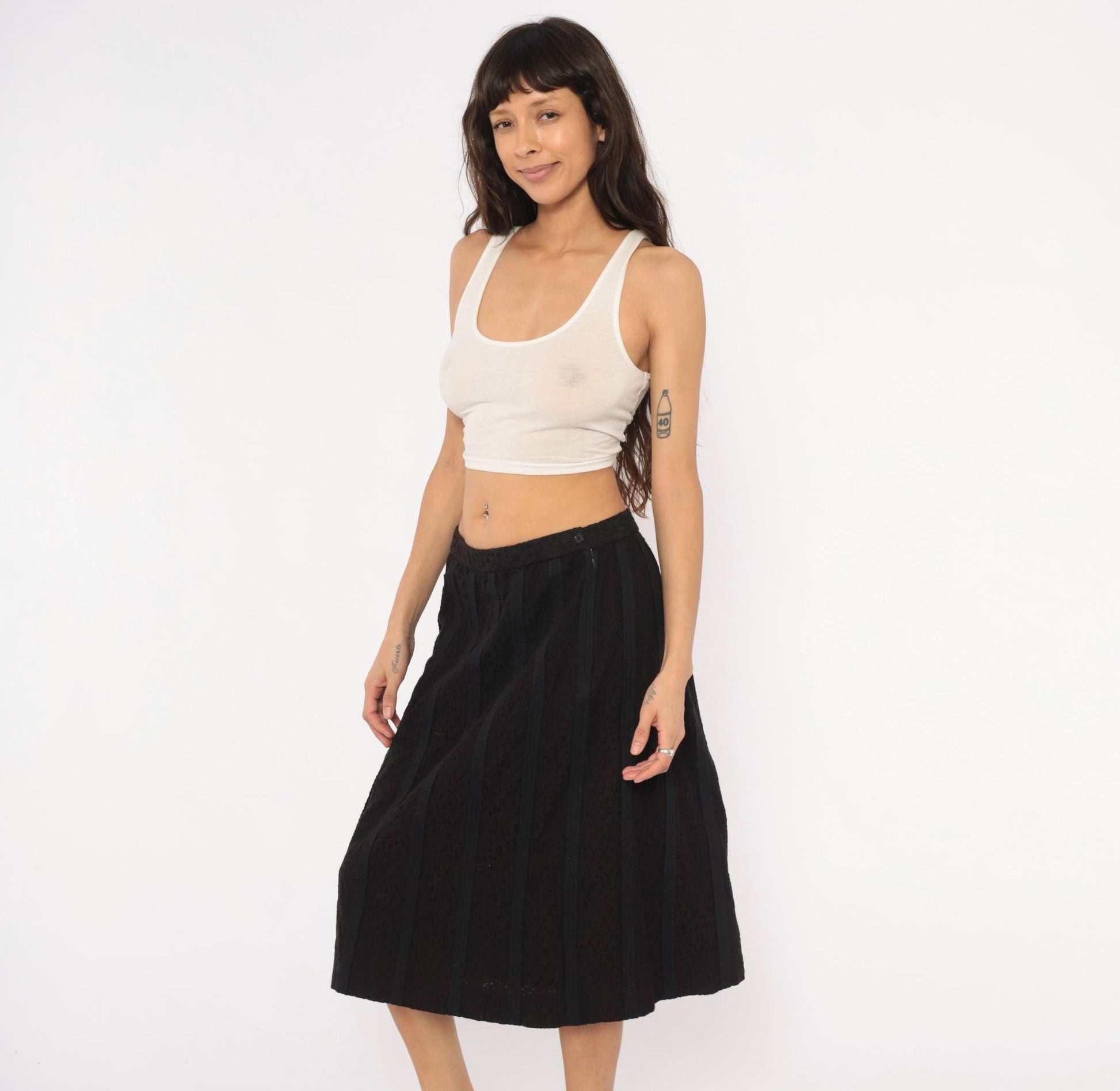 2000s Susan Graver Black Eyelet Knit A-Line Skirt Knee-Length Medium M