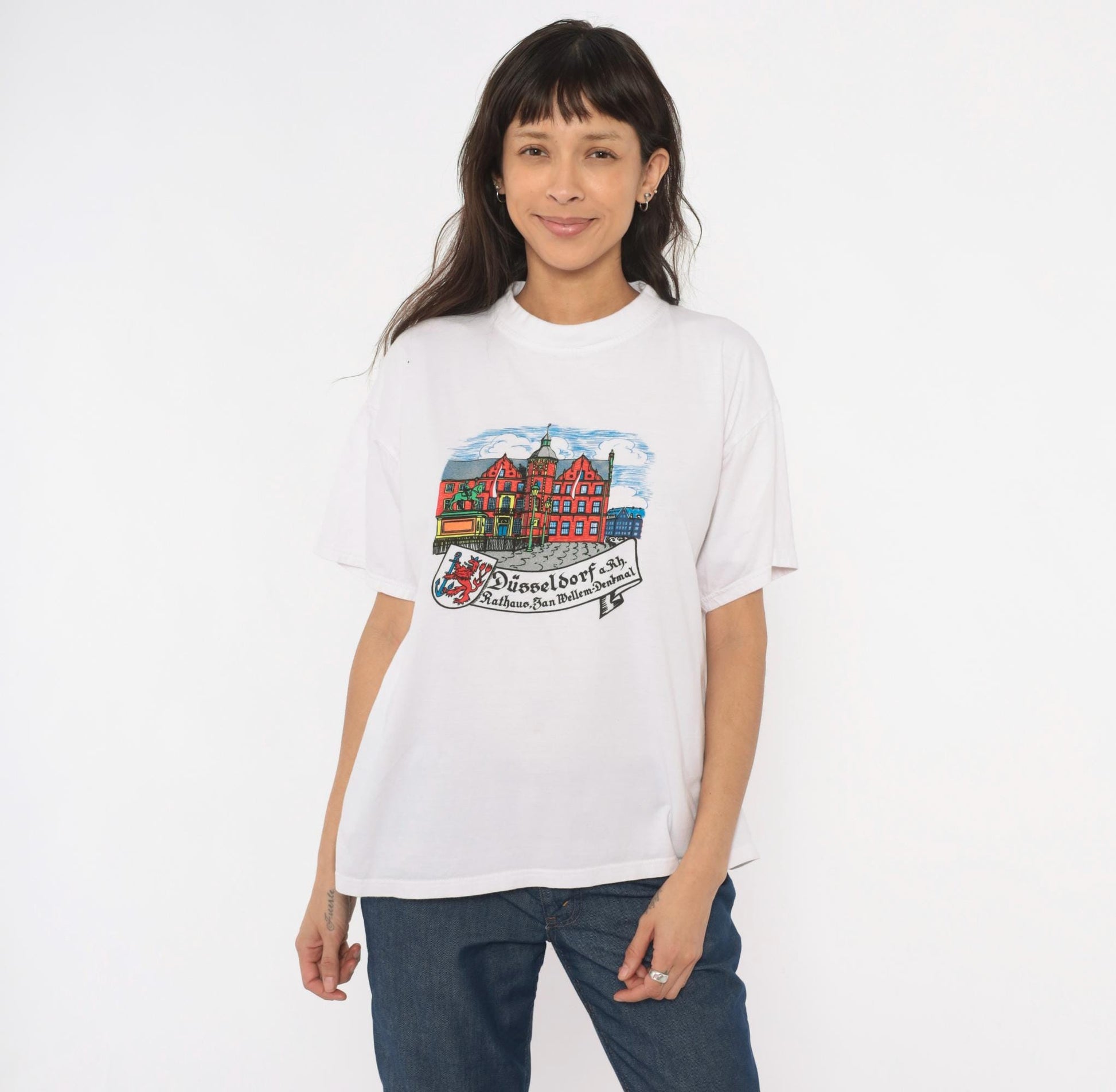90s B & C Düsseldorf Rathaus Graphic Tee White Cotton Crew Neck Large L