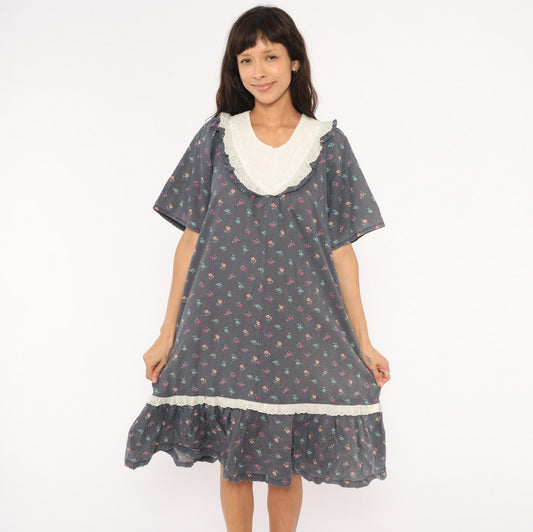 80s Slate Blue Calico Floral Eyelet Bib Prairie Dress Cotton Small
