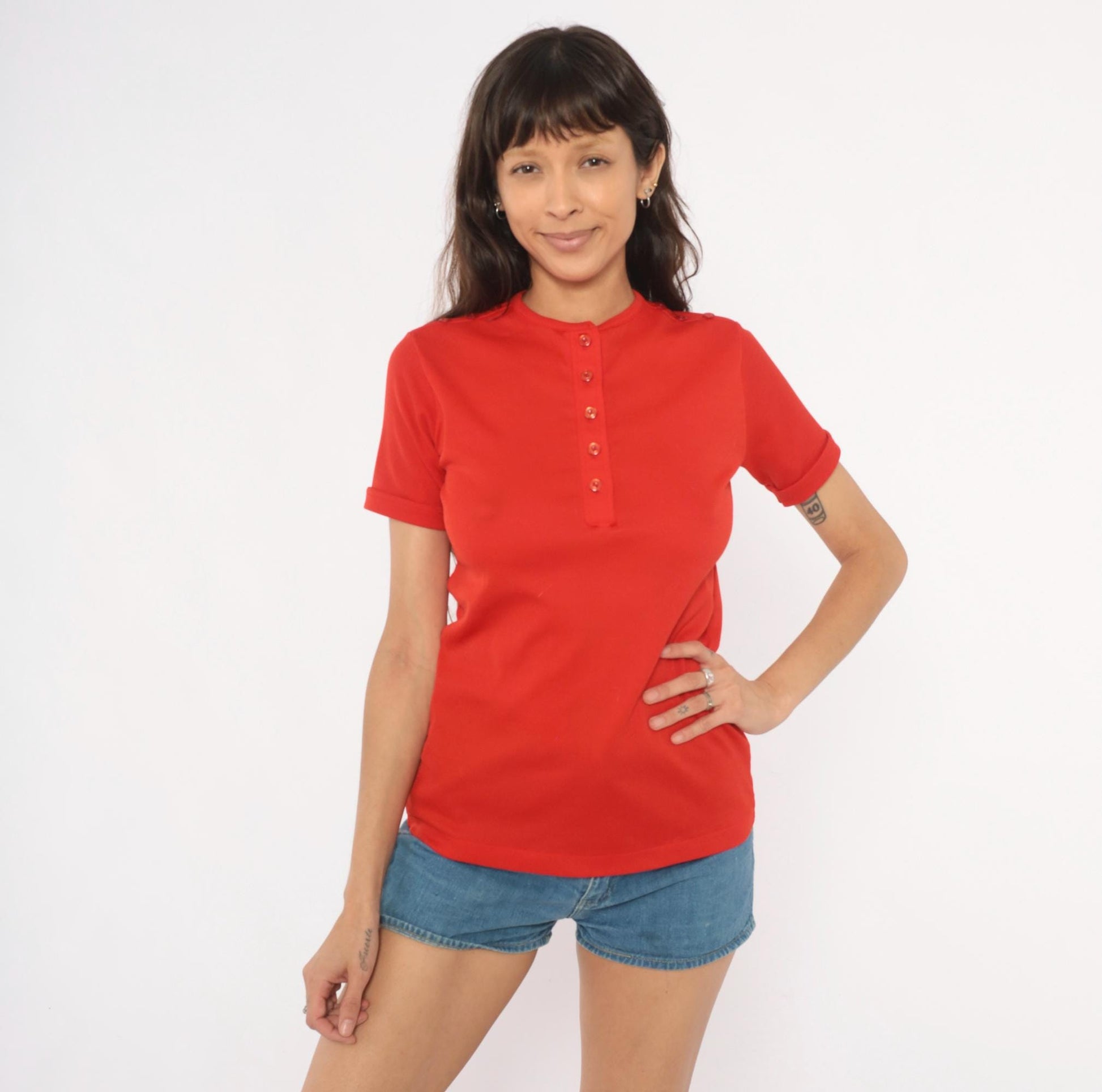 70s Red Henley Blouse Button Front Snap Shoulder Detail Fitted Small