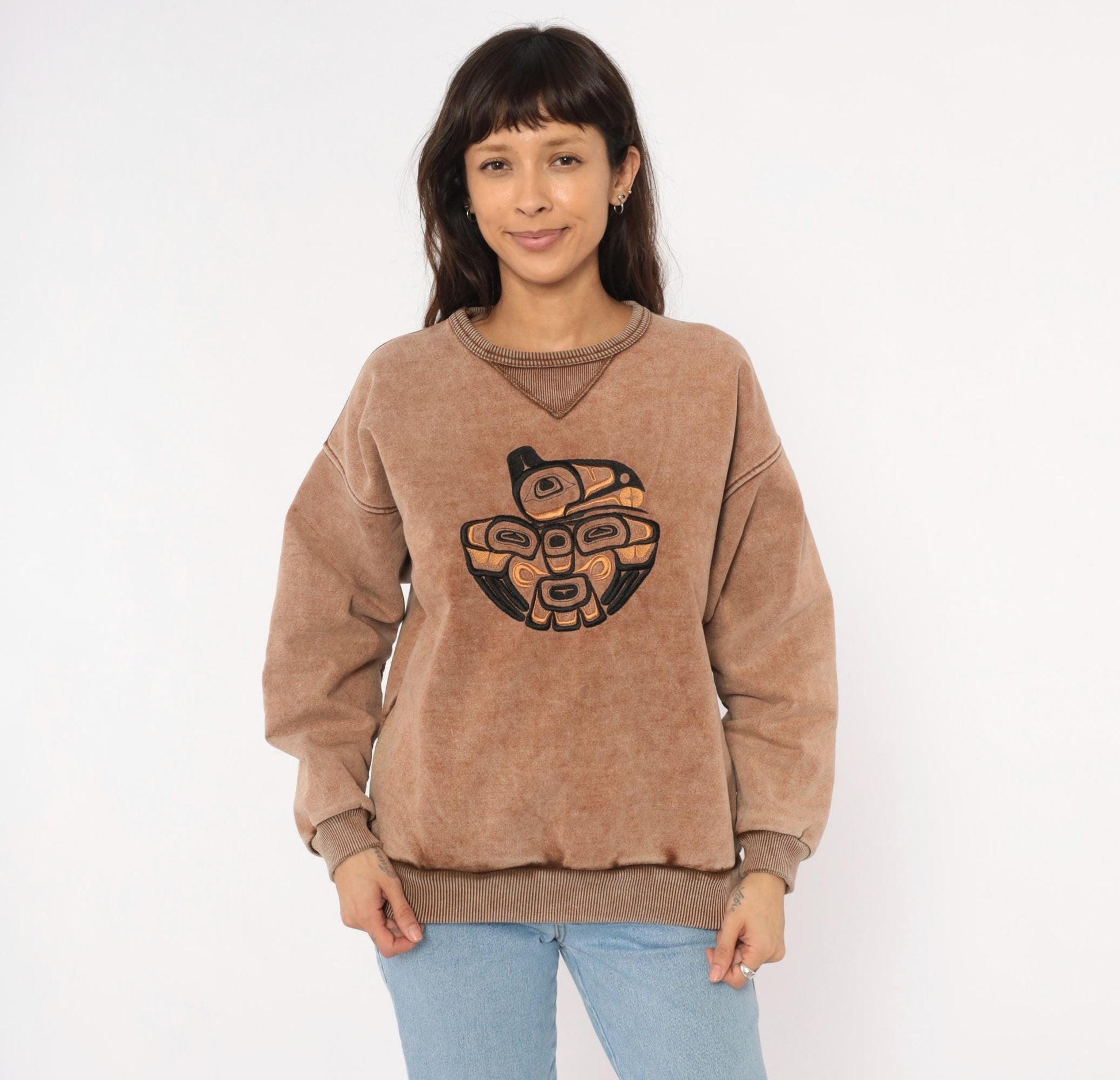 90s Pacific Northwest Native Art Embroidered Sweatshirt Stonewash Tan Medium
