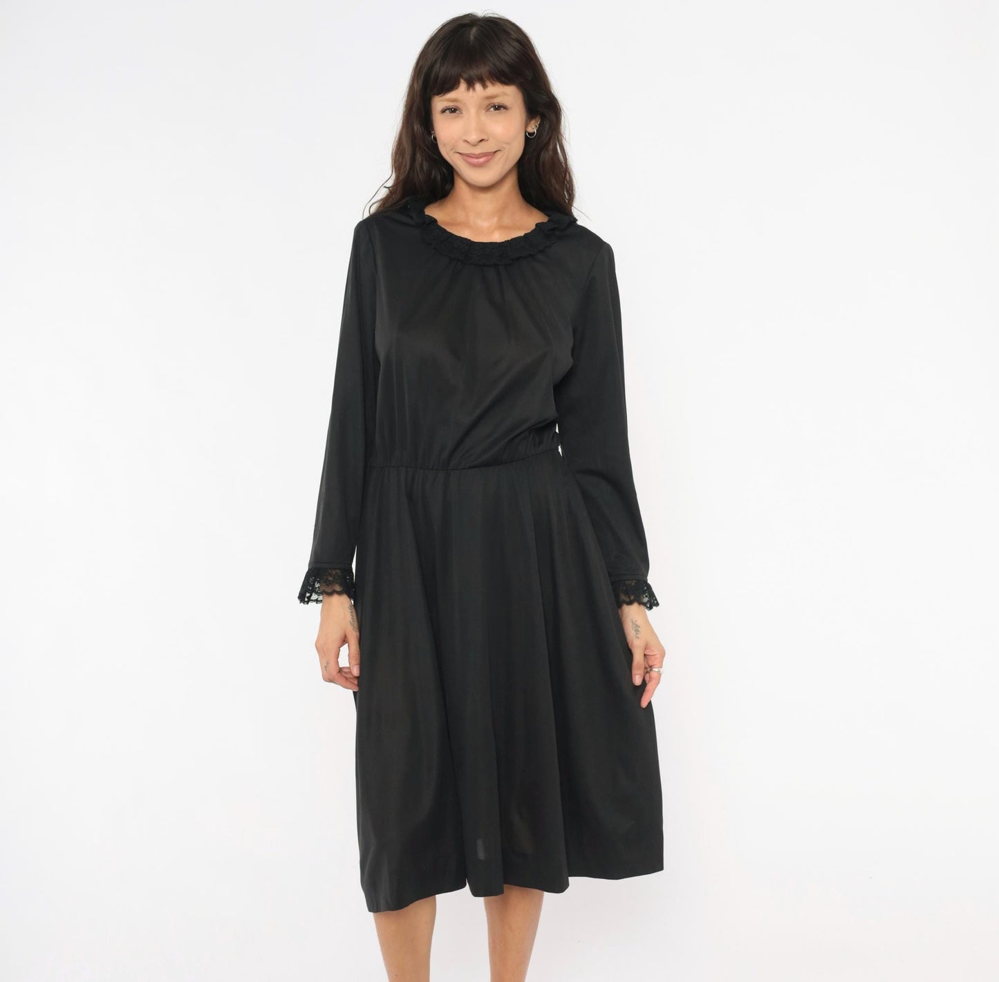 70s Black Lace Trim Scoop Neck A-Line Dress Knee Length Long Sleeve Medium Large