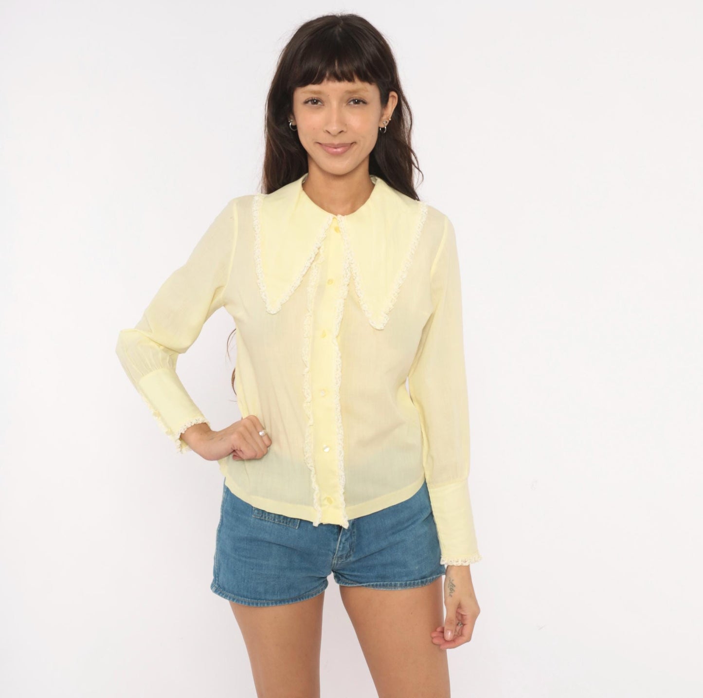70s Quartet Fashion Butter Yellow Lace Trim Blouse Pointed Collar Cotton Small